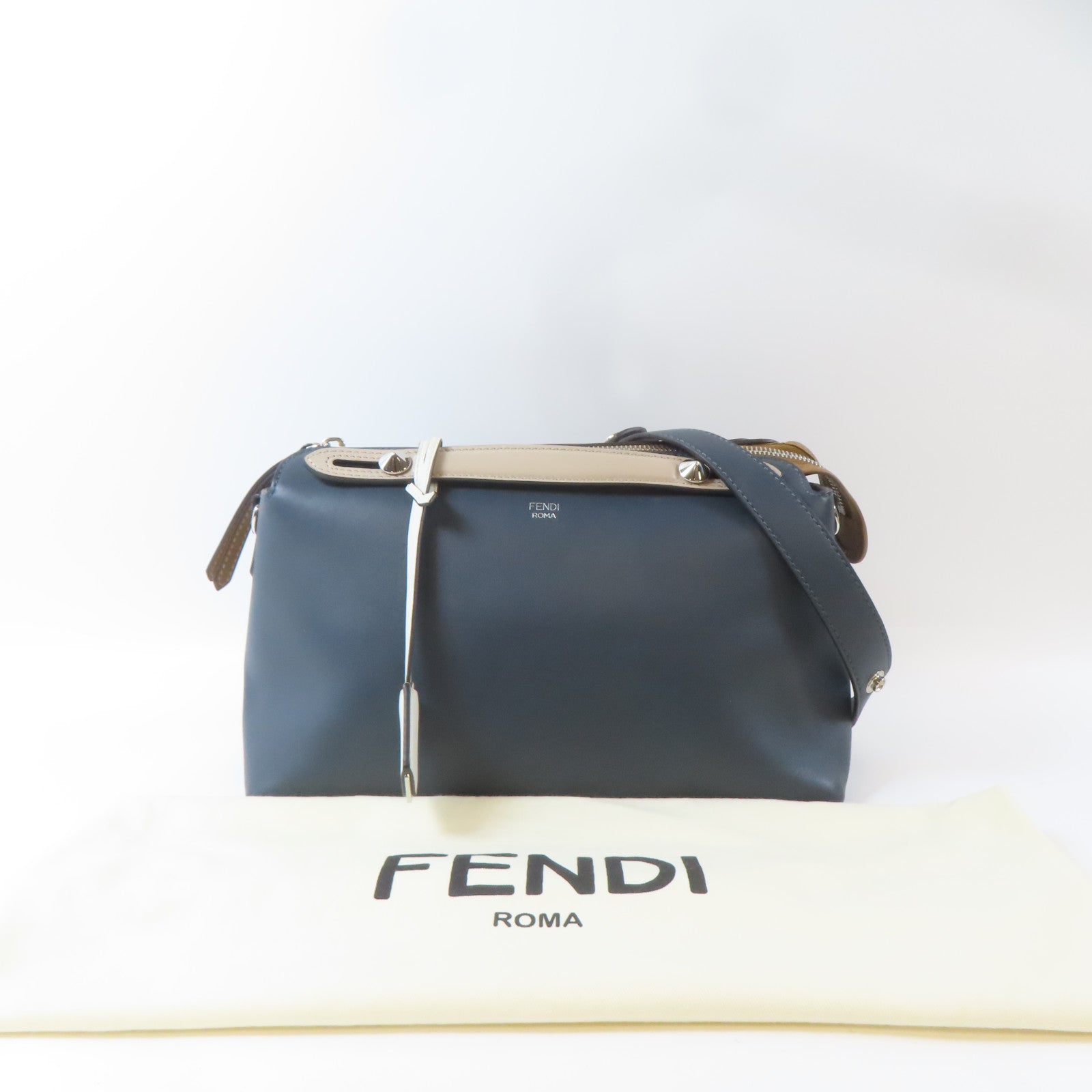 FENDI 皮革By The Way銀扣手挽肩背兩用袋深藍色