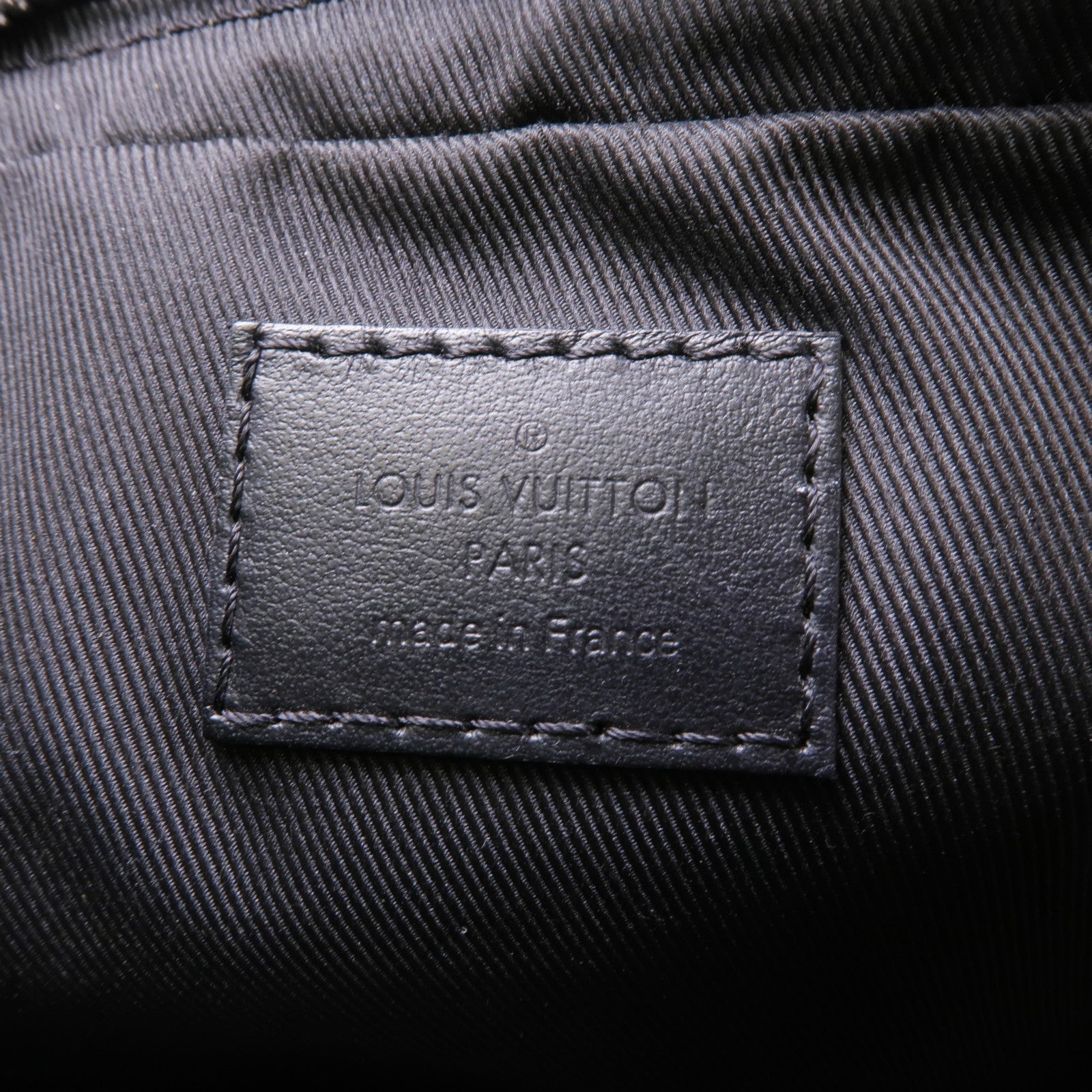 LOUIS VUITTON LV SHW Trio Messenger Shoulder Bag M69443 Monogram Eclipse Reverse