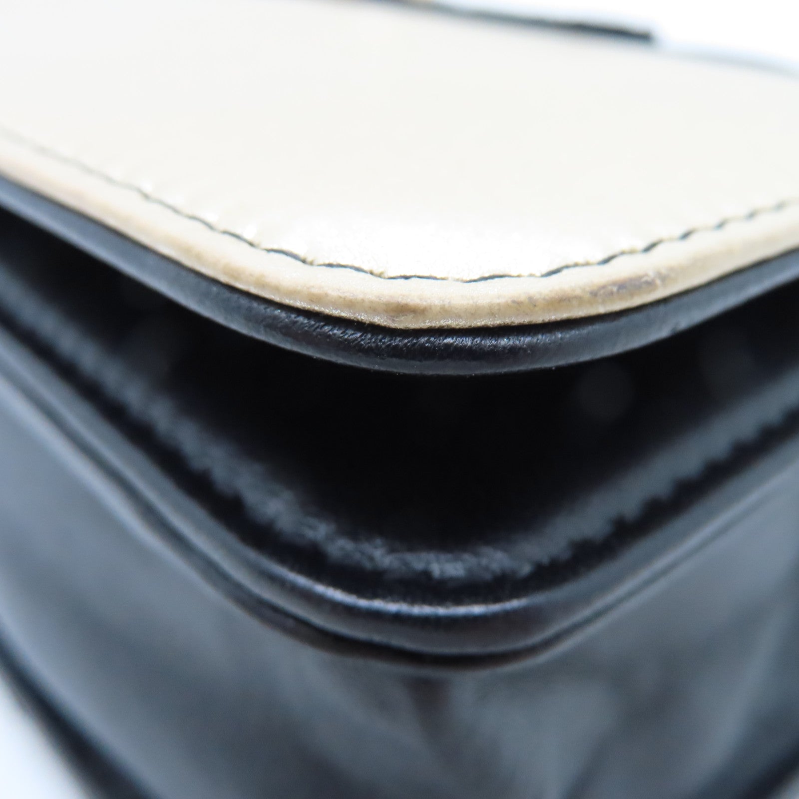 CHANEL 【清倉大減價】菱格羊皮皮革Wallet On Chain金扣肩背袋黑色金色