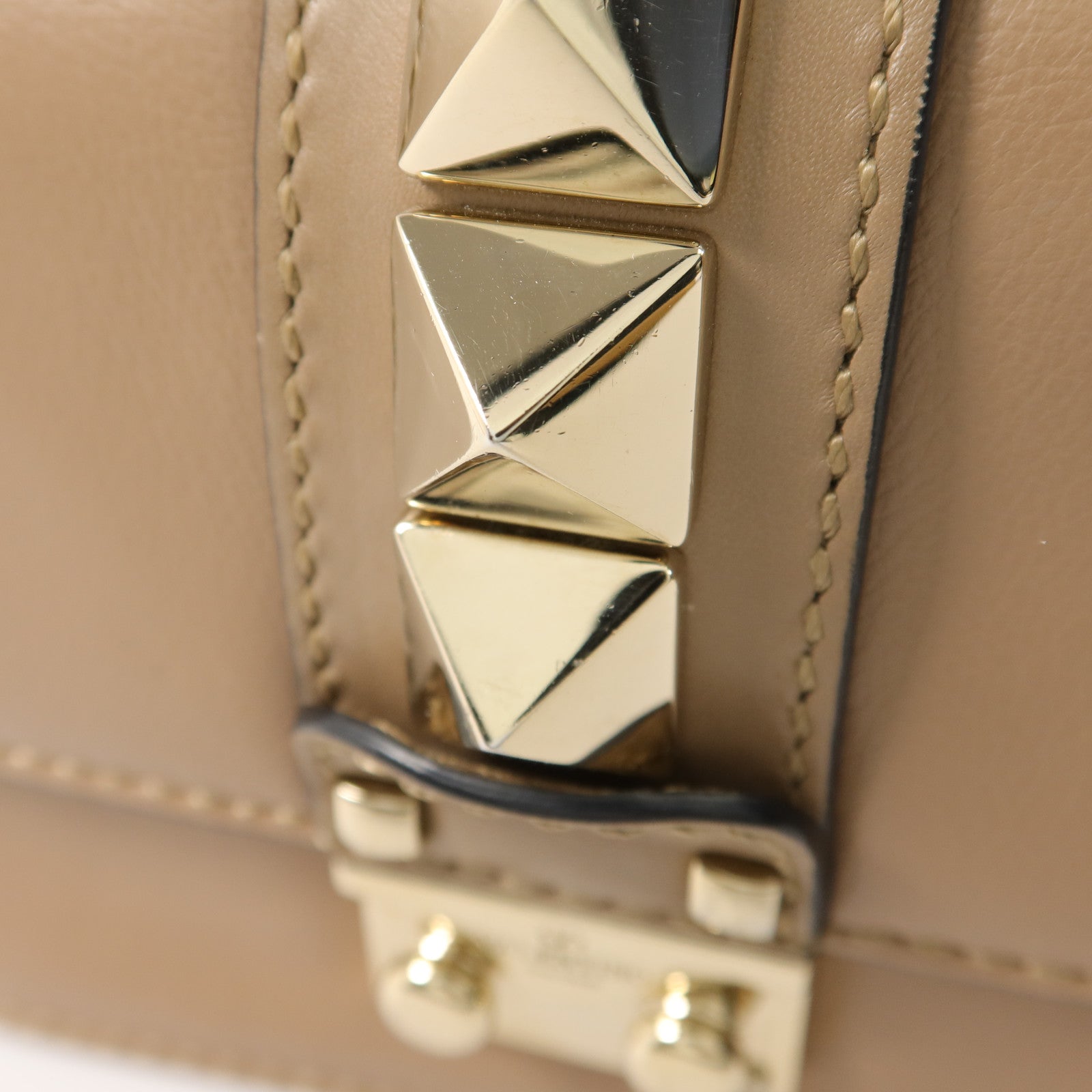 Valentino 牛皮皮革Rockstud Glam Lock Flap Bag鏈帶肩背袋