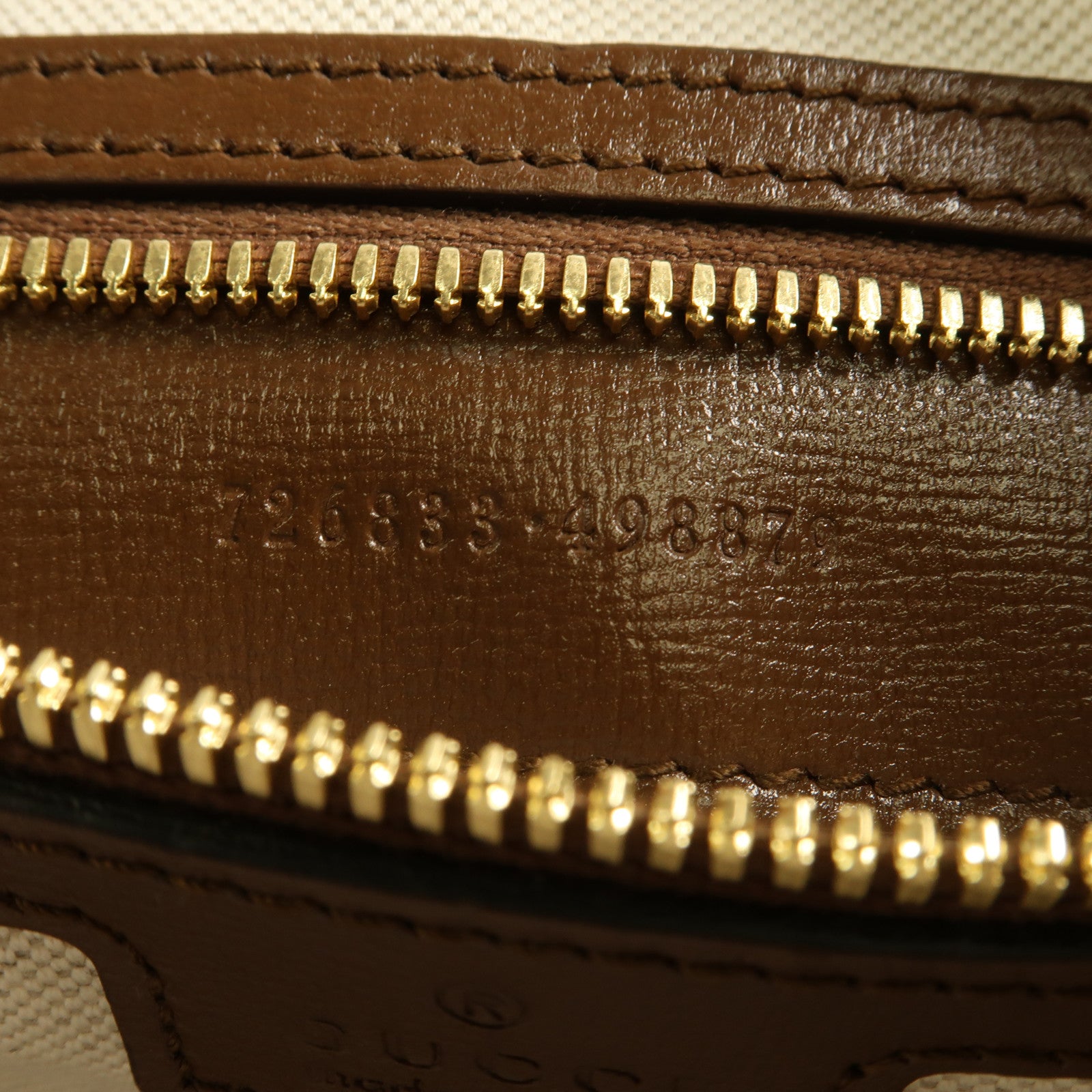 GUCCI 塗層帆布Interlocking G金扣肩背袋啡色