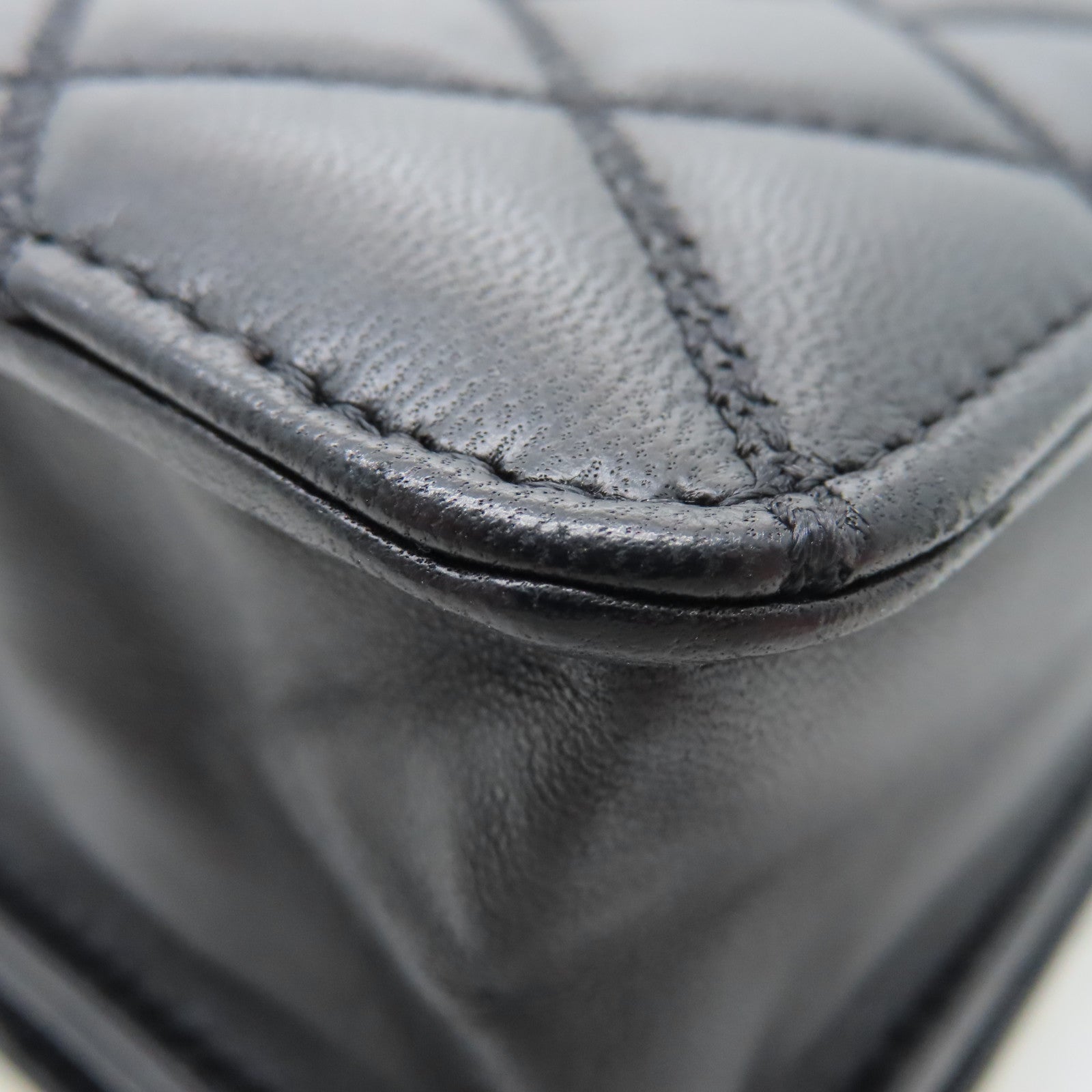 CHANEL 【清倉大減價】菱格羊皮皮革Wallet On Chain金扣肩背袋黑色金色