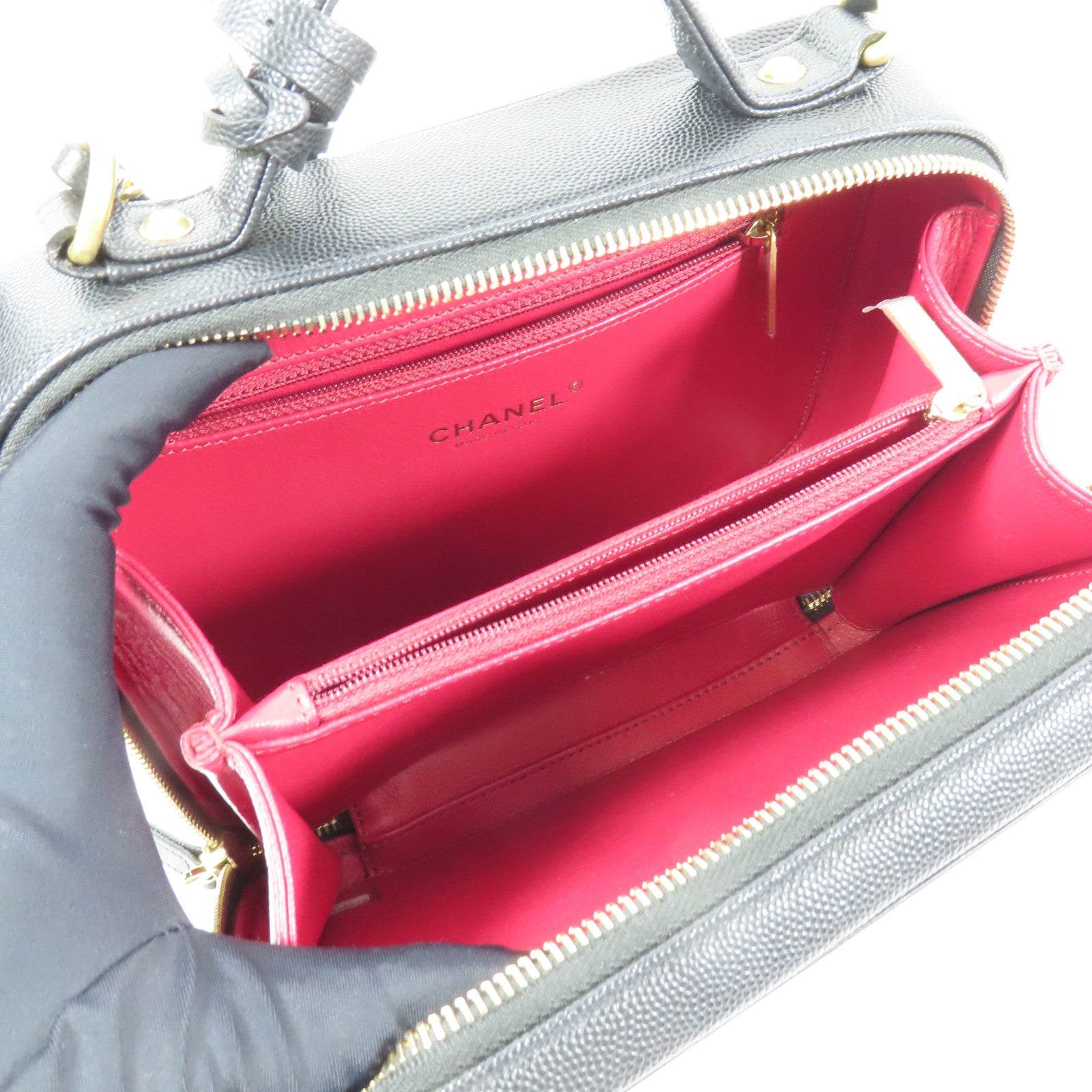 CHANEL 牛皮皮革Vanity Case金扣鏈帶手挽肩背兩用袋