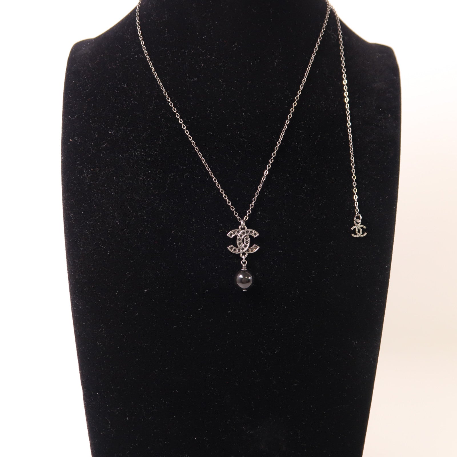 CHANEL CC Necklace Metal Black