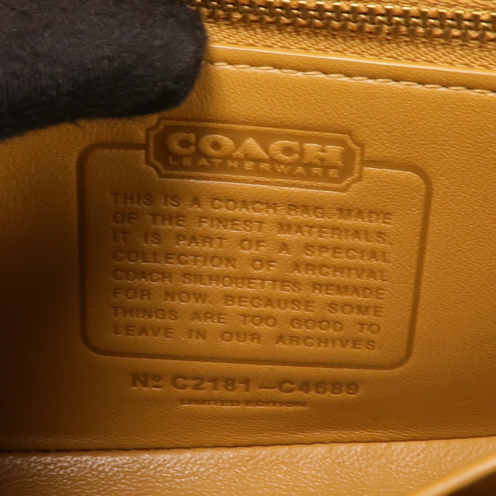 COACH 牛仔布/皮革Shoulder Bag金扣肩背袋