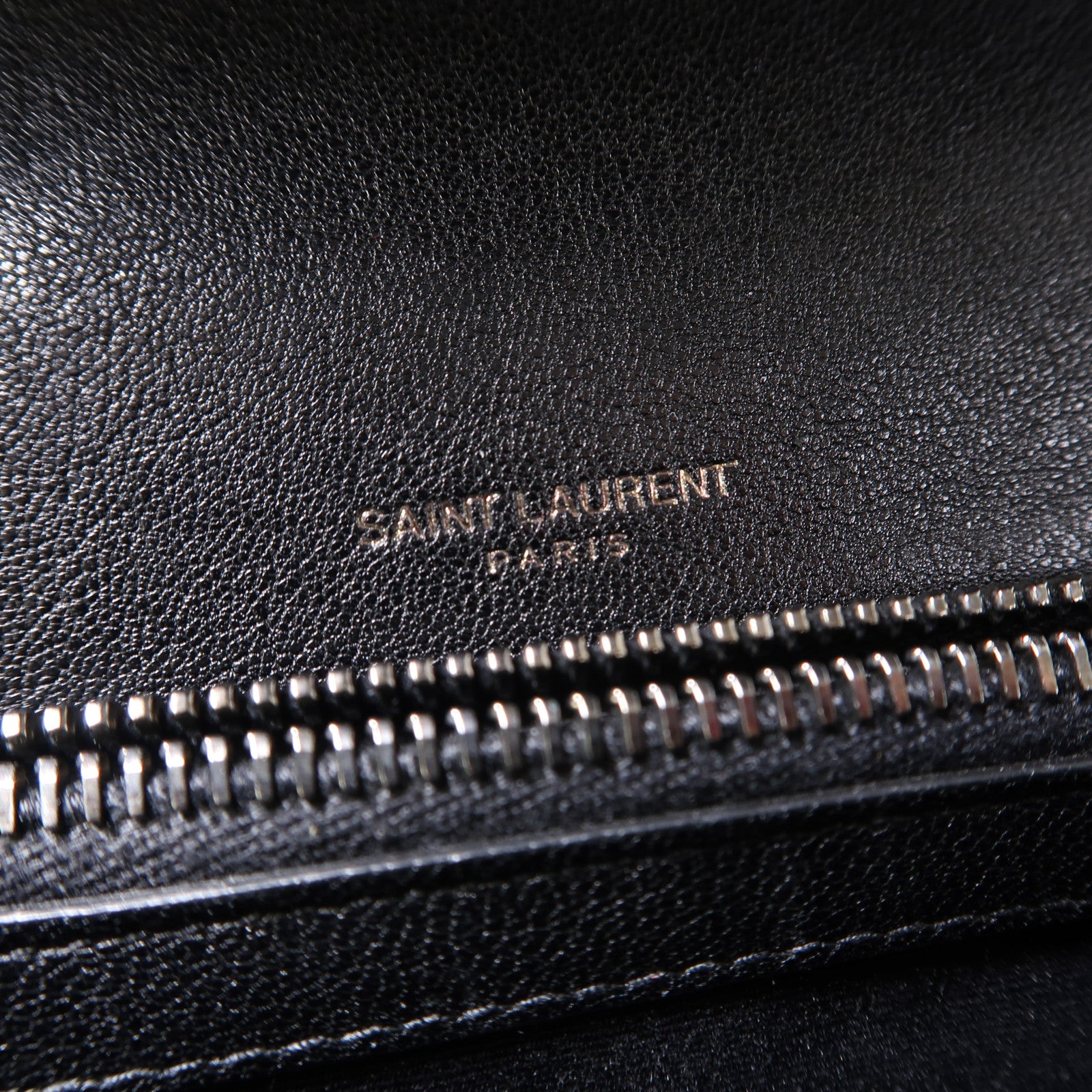 SAINT LAURENT 【激減優惠】斜紋牛皮皮革College Medium銀扣手挽肩背兩用袋黑色