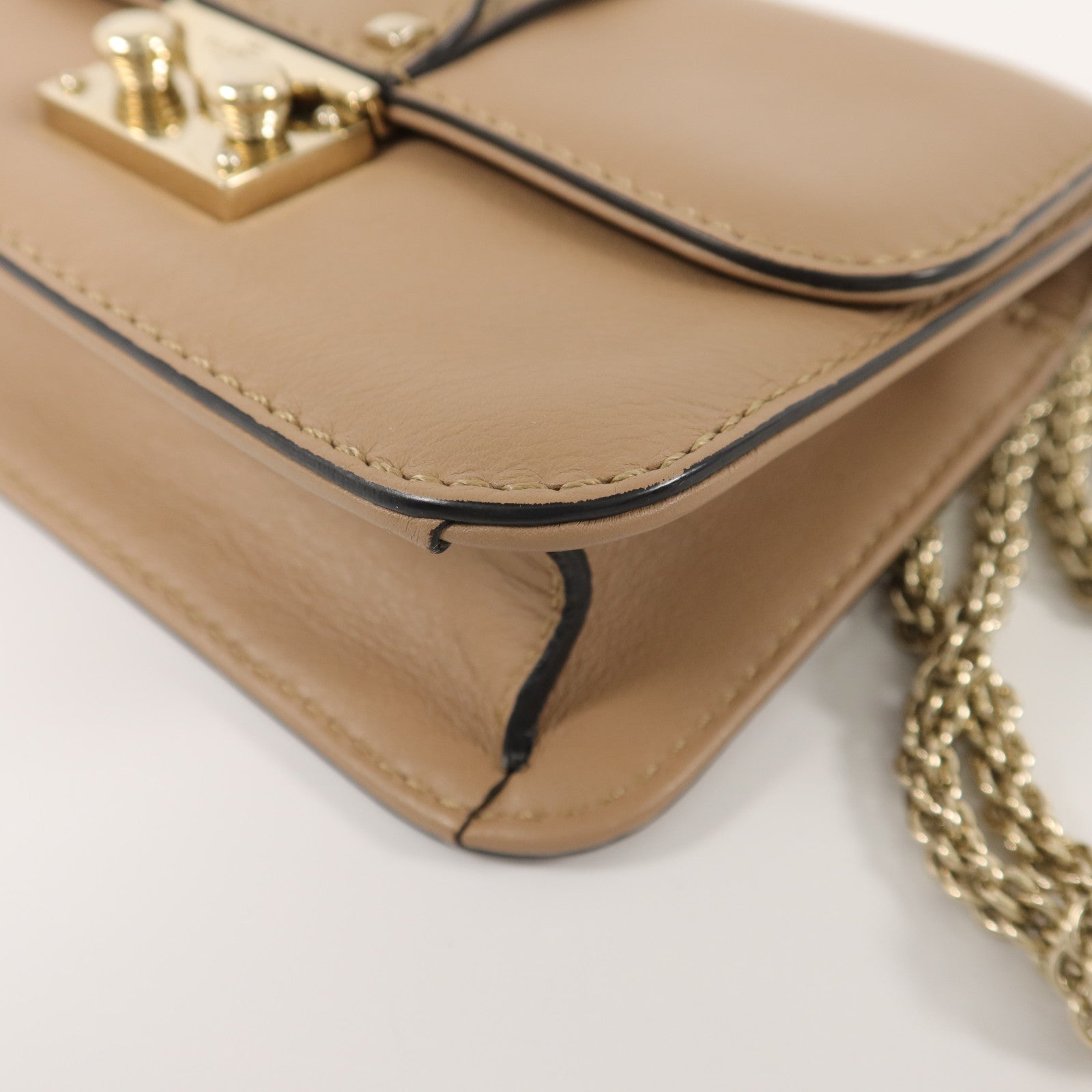 Valentino 牛皮皮革Rockstud Glam Lock Flap Bag鏈帶肩背袋