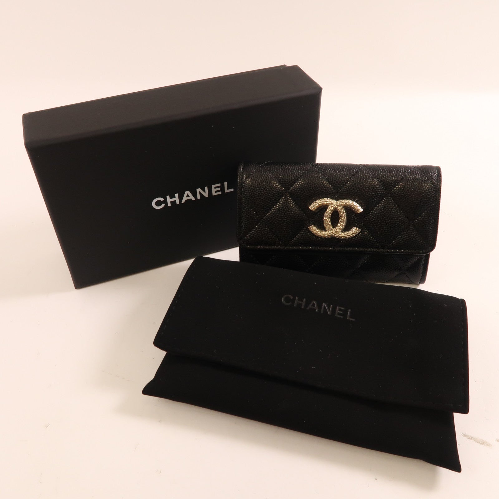 CHANEL 牛皮皮革Card Case銀扣卡片套黑色
