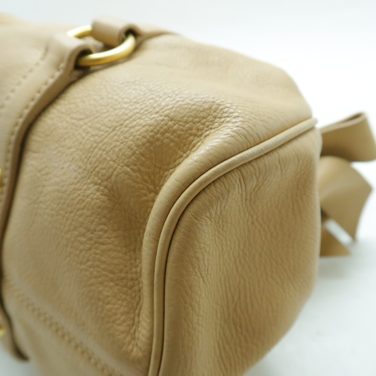 Miu Miu 牛皮皮革Shoulder Bag金扣肩背袋米色