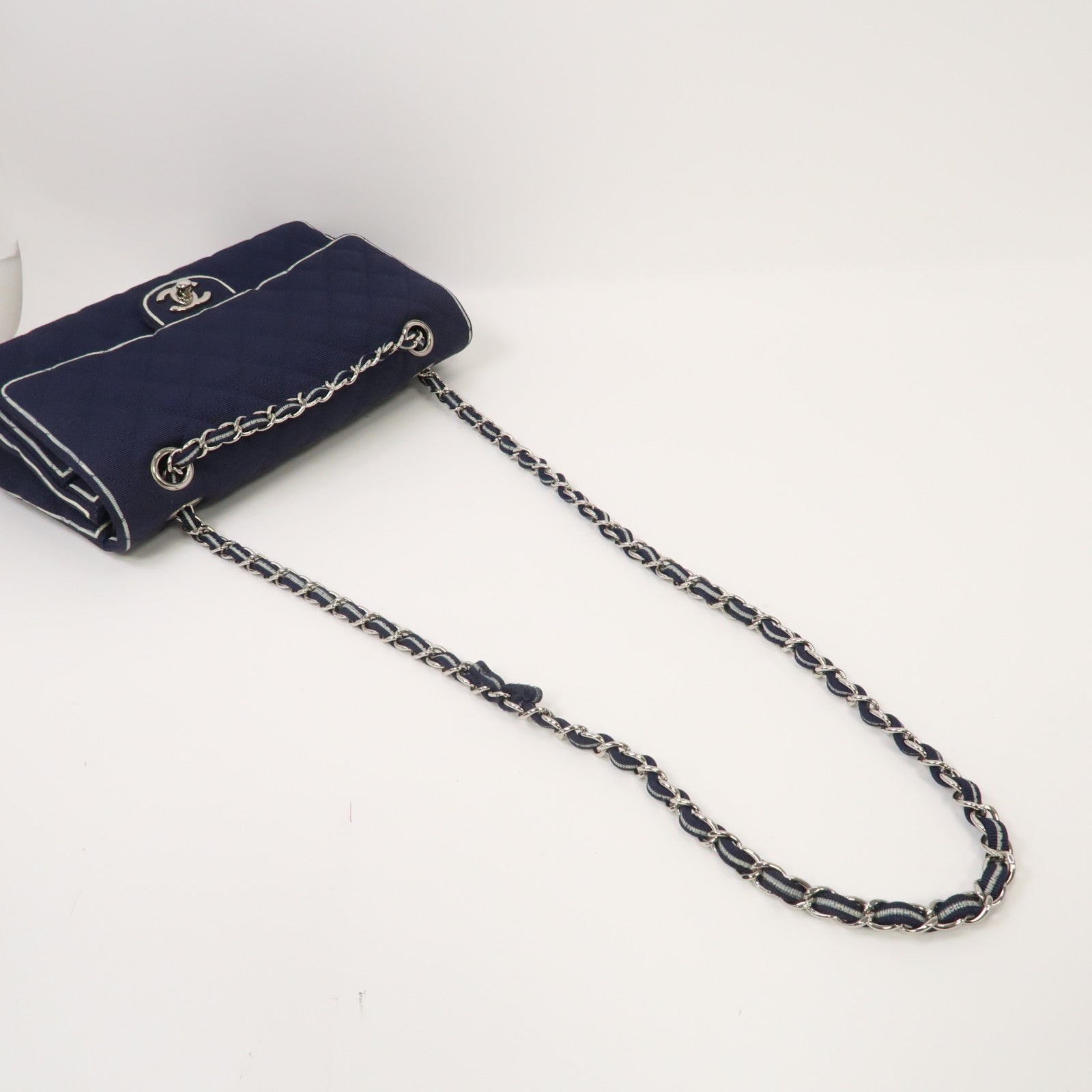 CHANEL 菱格帆布Chain Shoulder Bag銀扣肩背袋深藍色