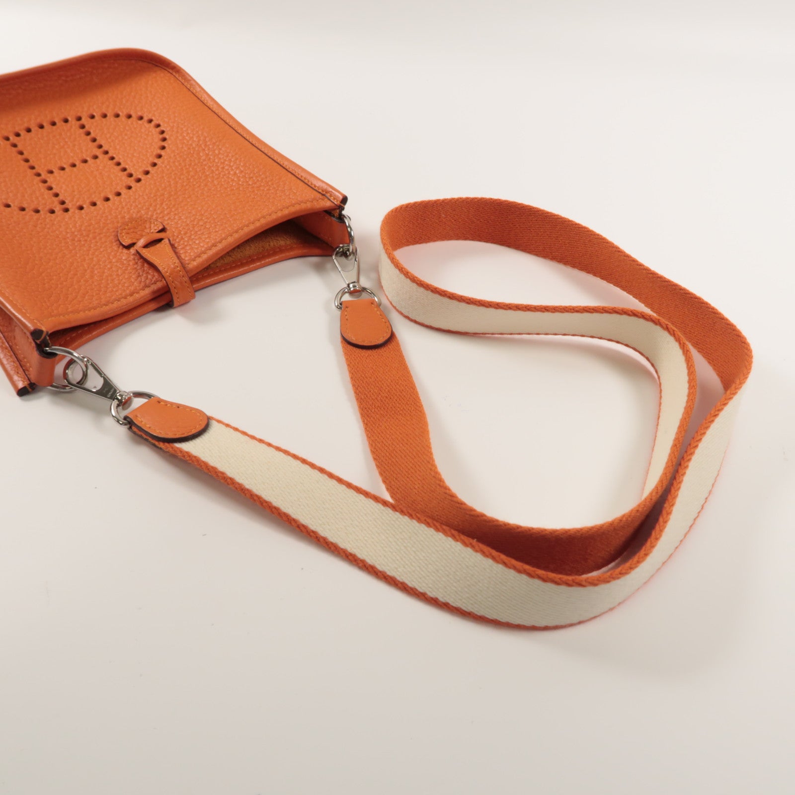 HERMES Clemence皮革Evelyne TPM銀扣肩背袋橙色