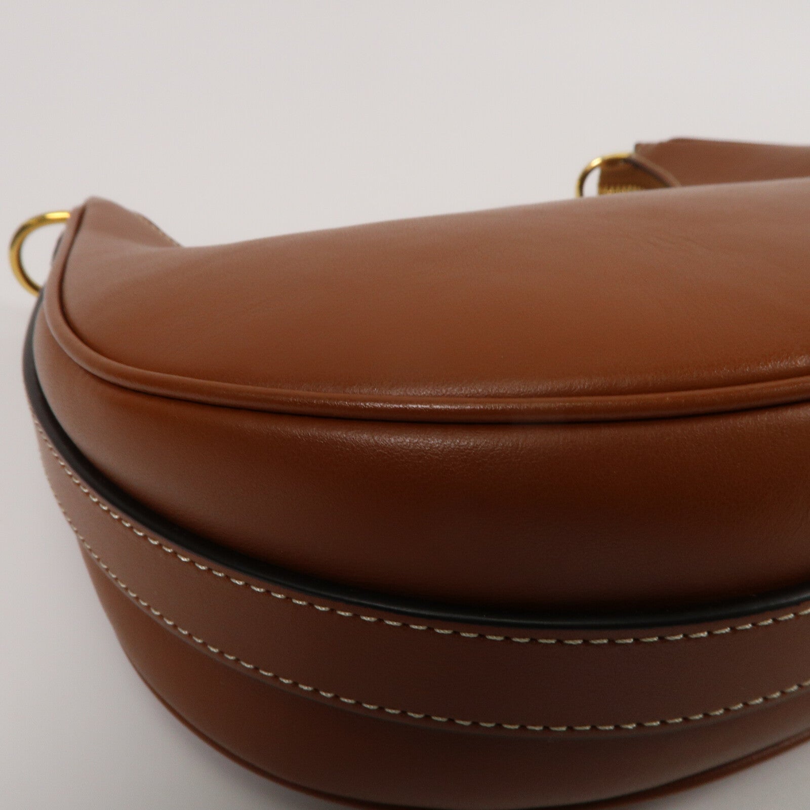 CELINE 牛皮皮革Ava Medium肩背袋