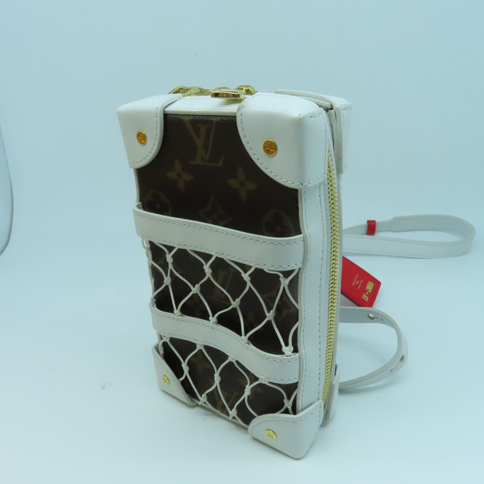 LOUIS VUITTON 【清倉大減價】Monogram Soft Trunk NBA Edition Shoulder Bag金扣肩背袋啡色白色