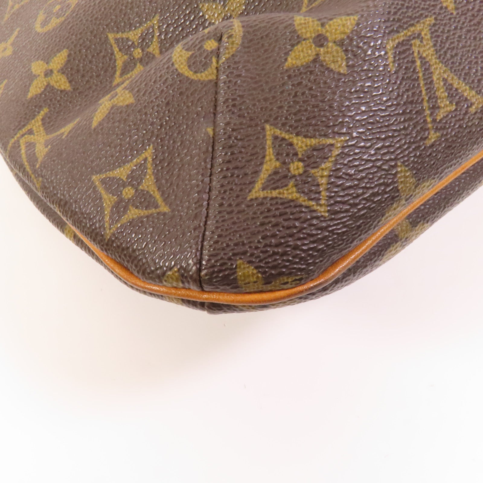 LOUIS VUITTON Monogram Musette金扣肩背袋
