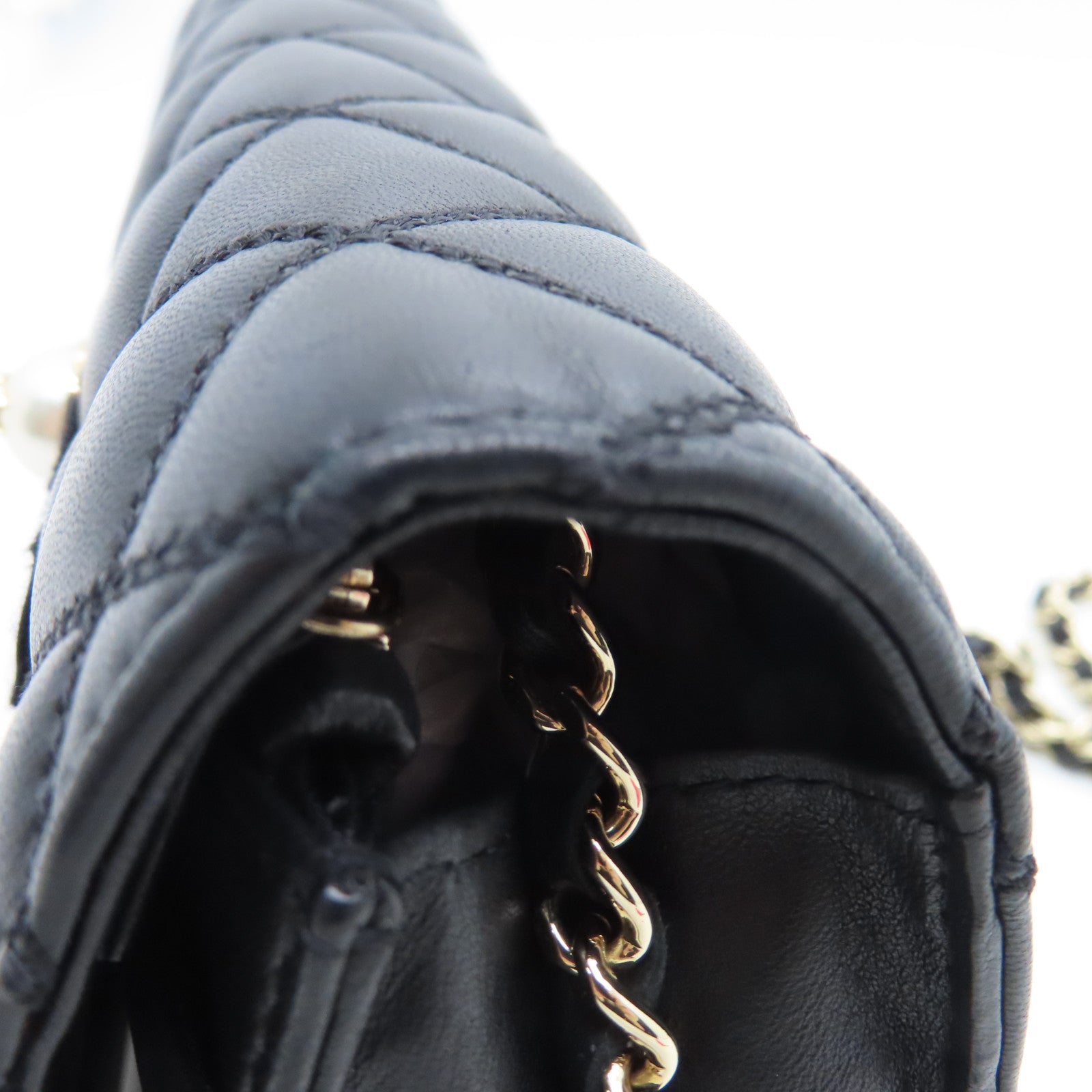 CHANEL 【清倉大減價】菱格羊皮皮革Wallet On Chain金扣肩背袋黑色金色