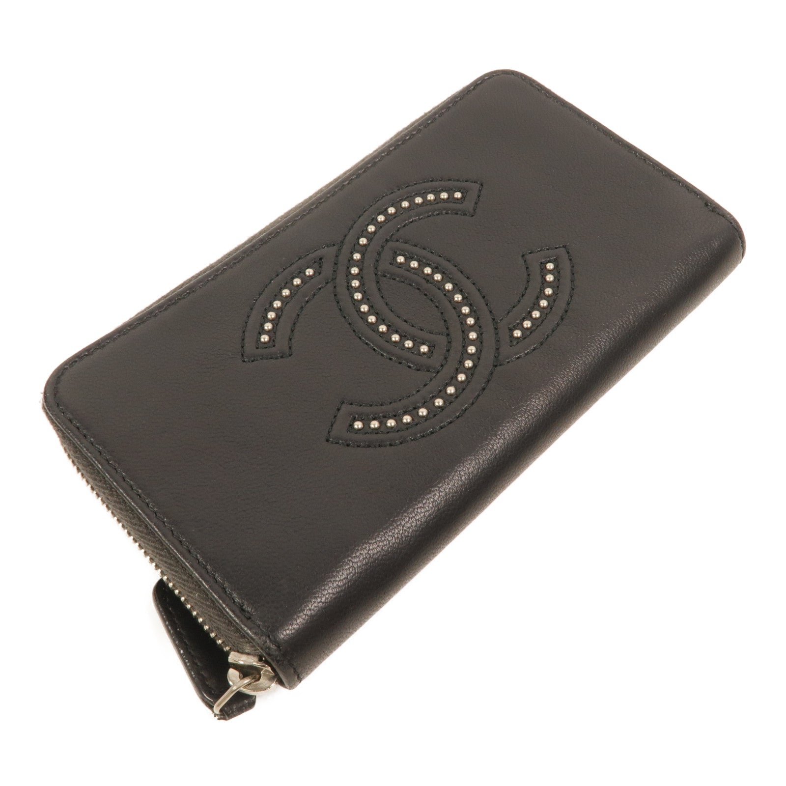 CHANEL 羊皮皮革Studded CC Zip Around Wallet長錢包
