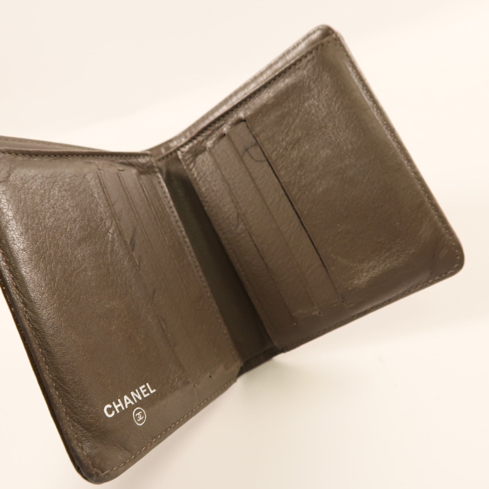 CHANEL 漆皮皮革Wallet銀扣錢包啡色