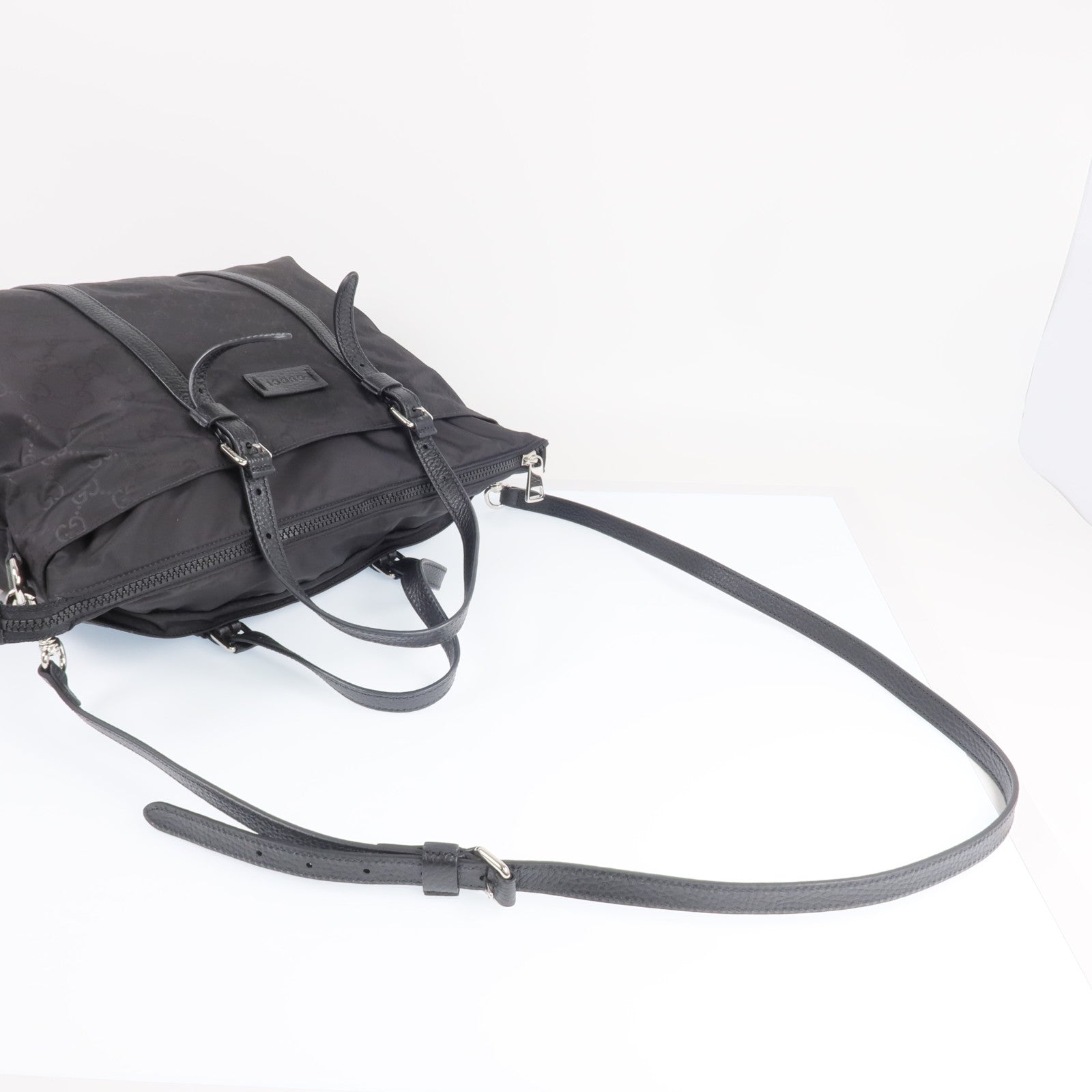 GUCCI 尼龍2 Way Shoulder銀扣手挽肩背兩用袋