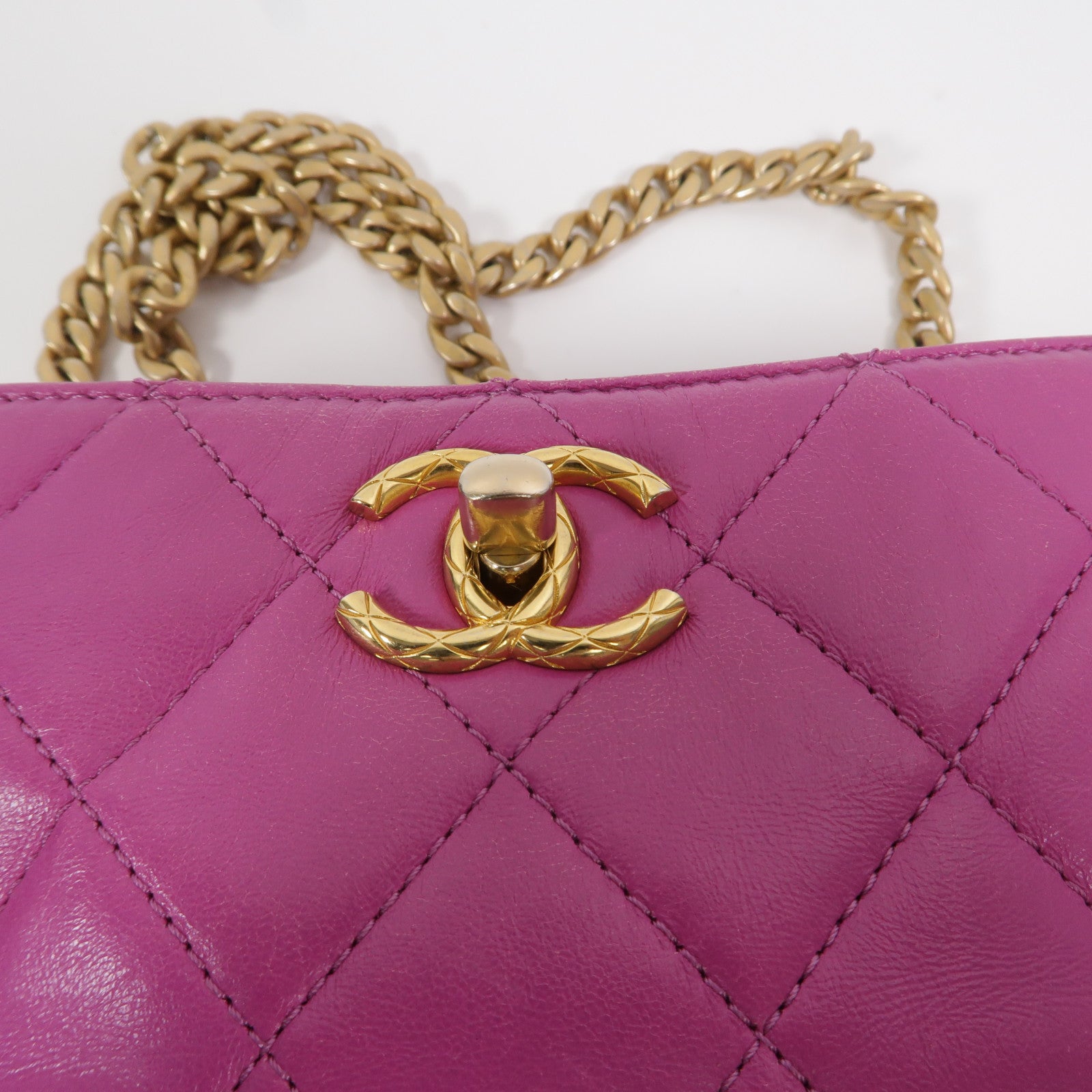 CHANEL 羊皮皮革Hobo Bag鏈帶肩背袋