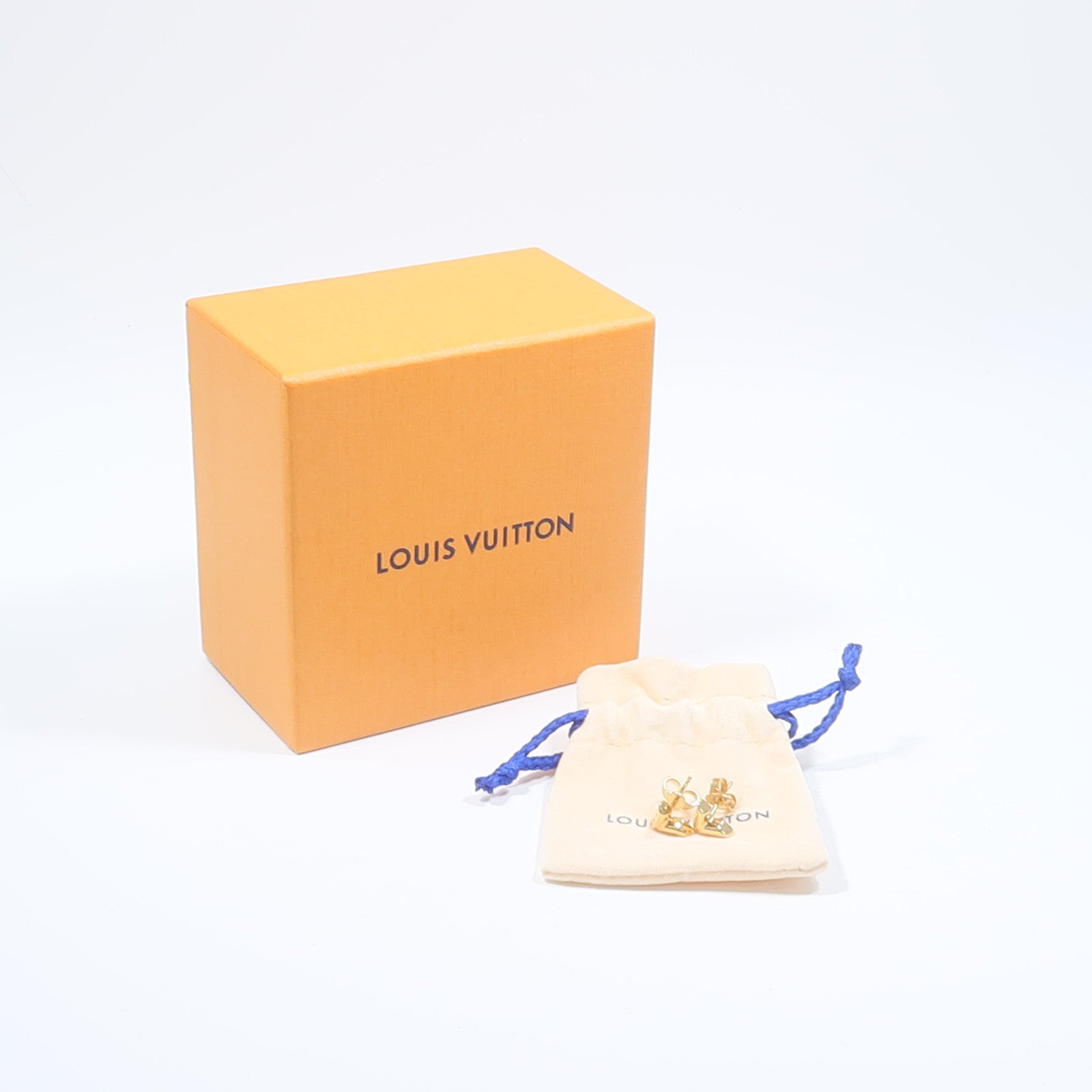 LOUIS VUITTON 金屬Essential V Stud Earrings耳環