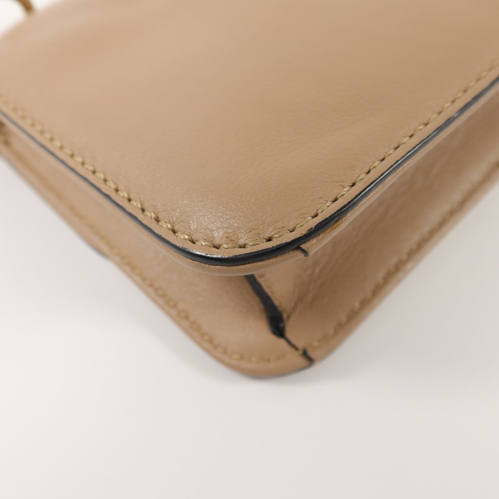 Valentino 牛皮皮革Rockstud Glam Lock Flap Bag鏈帶肩背袋