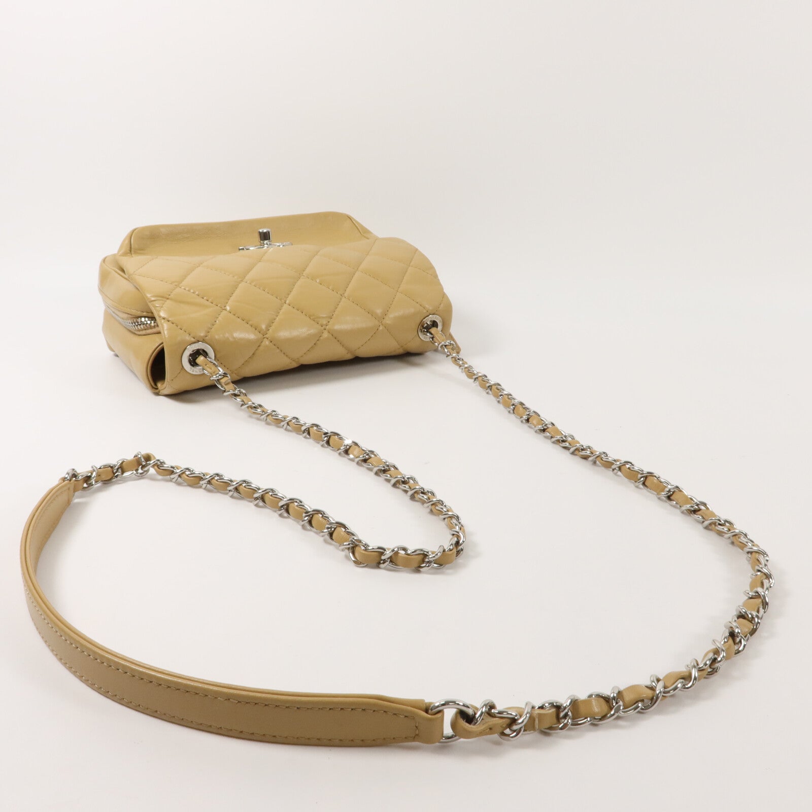 CHANEL 牛皮皮革Flap Bag鏈帶肩背袋