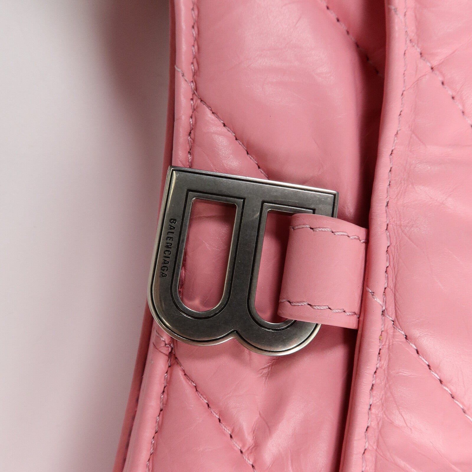BALENCIAGA 牛皮皮革Crush Chain Quilted Bag鏈帶肩背袋