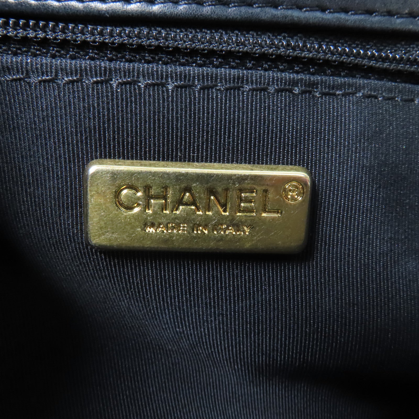 CHANEL 【激減優惠】斜紋羊皮皮革Rock the Corner Flap金扣鏈帶肩背袋黑色