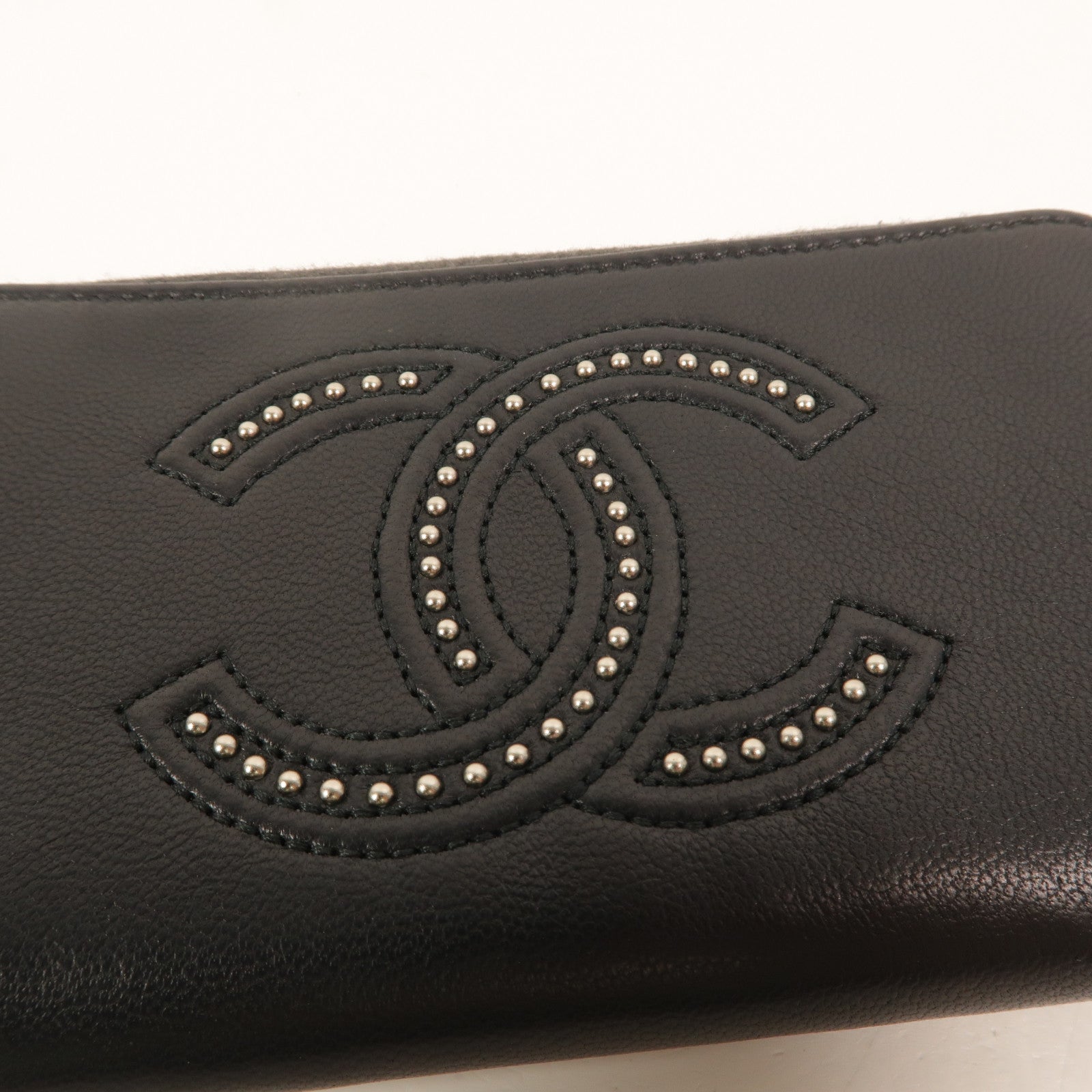 CHANEL 羊皮皮革Studded CC Zip Around Wallet長錢包