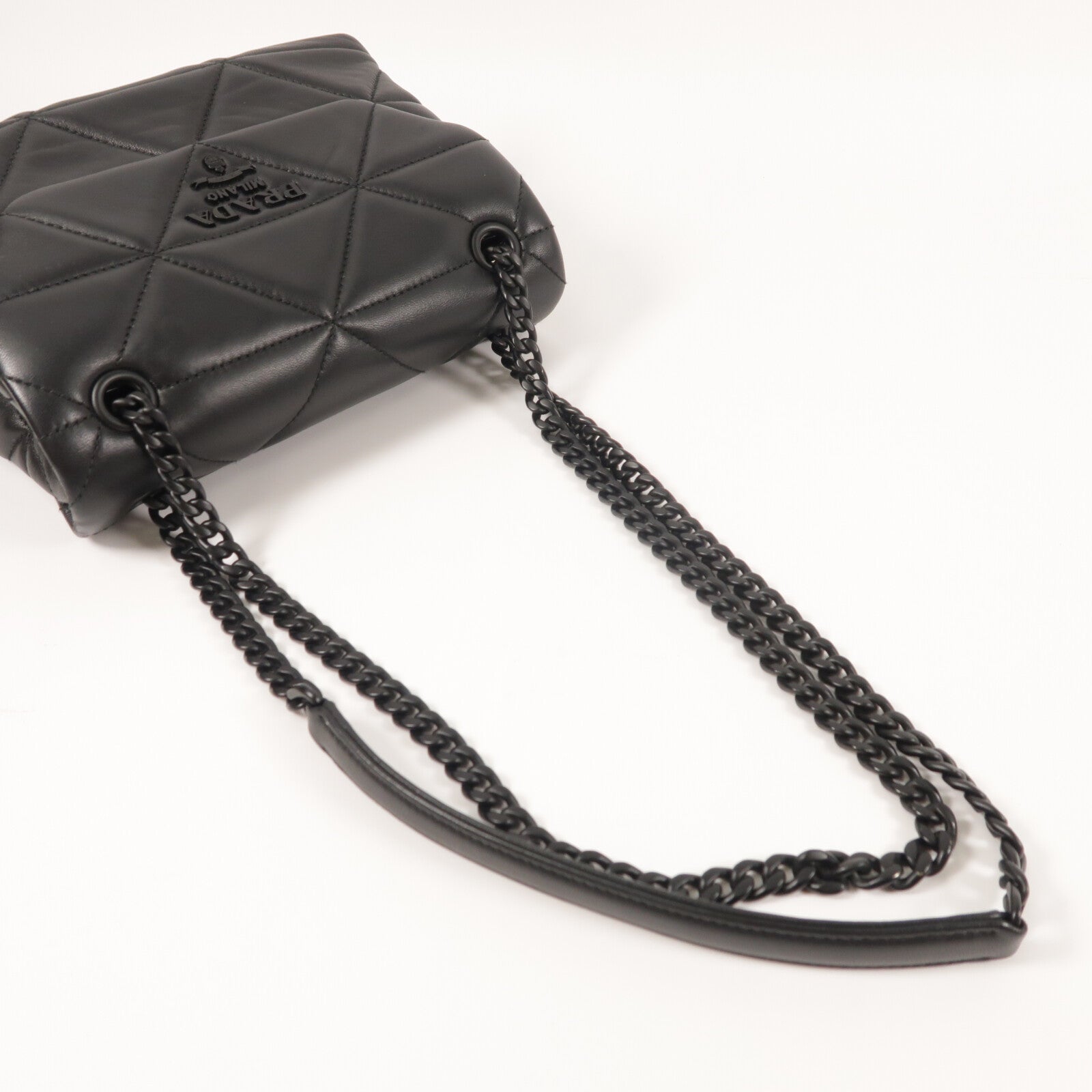 PRADA 羊皮皮革Spectrum鏈帶肩背袋