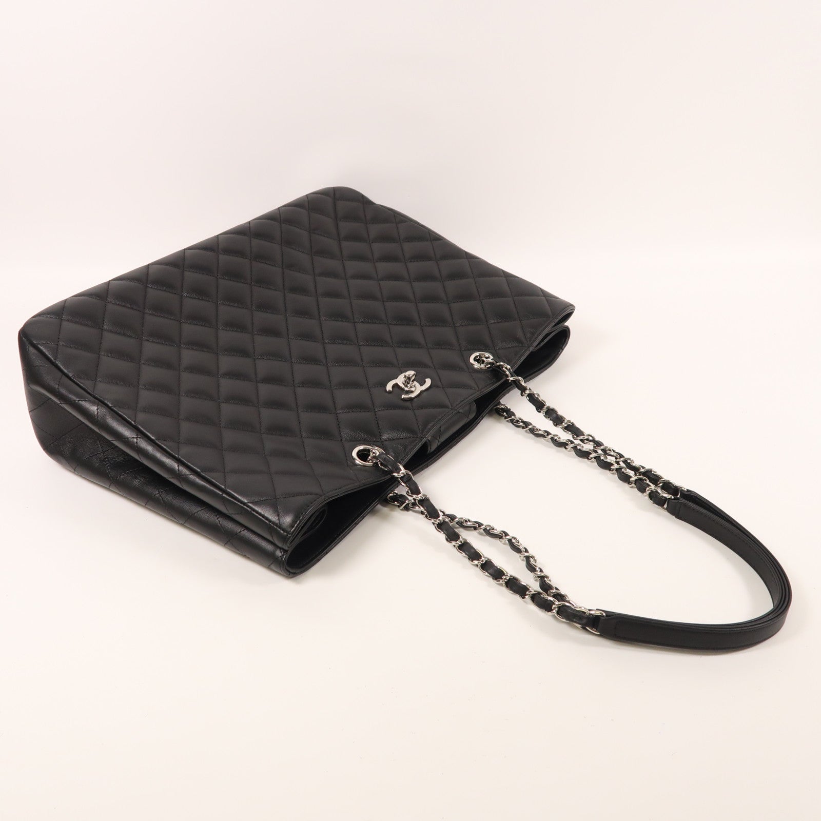 CHANEL 羊皮皮革Chain Shoulder銀扣鏈帶肩背袋