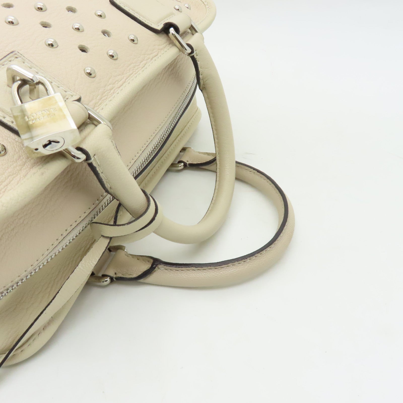 LOEWE 【清倉大減價】牛皮皮革Amazona銀扣手挽袋白色