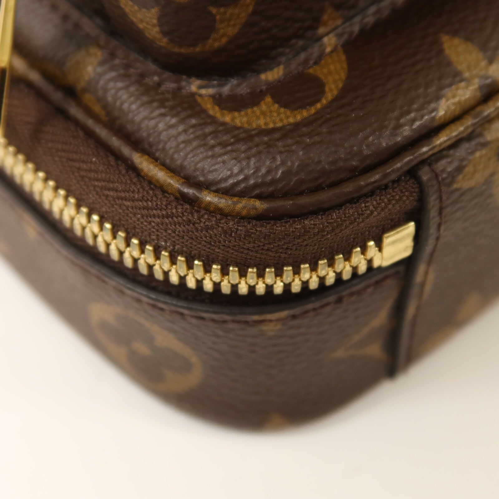 LOUIS VUITTON Monogram Utility金扣手挽肩背兩用袋