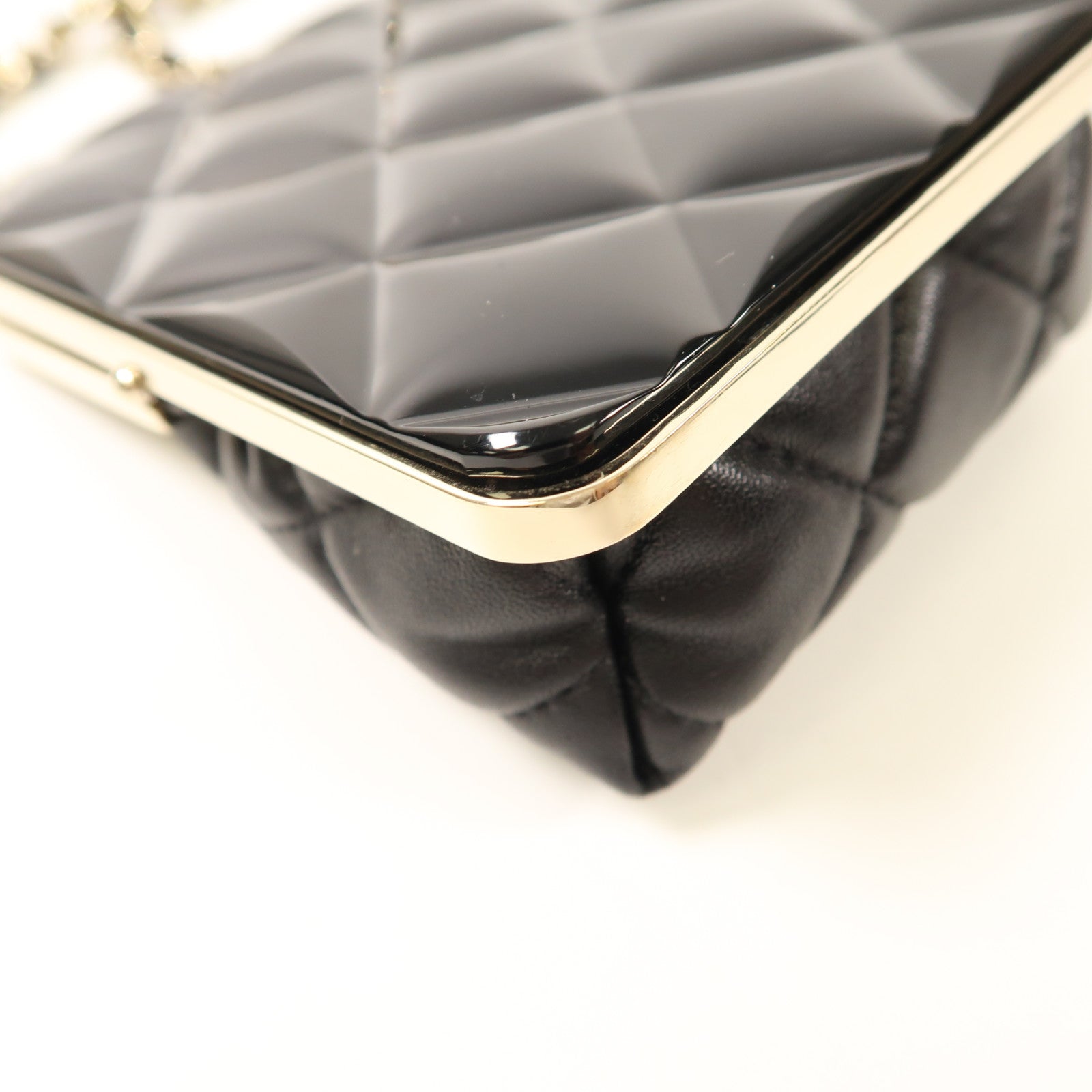 CHANEL 羊皮皮革Mini Chain Shoulder Bag金扣鏈帶肩背袋