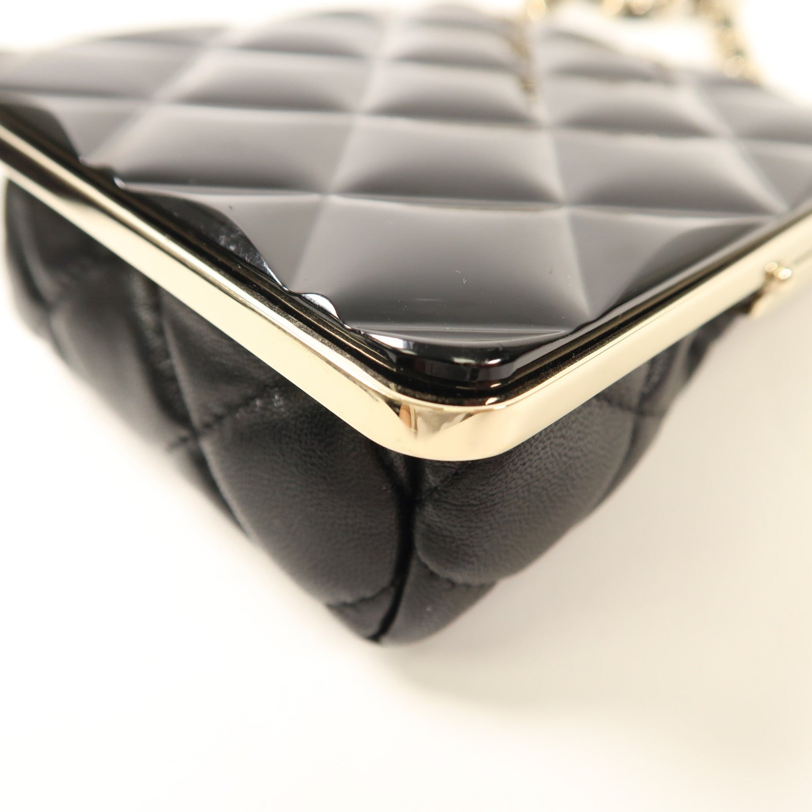 CHANEL 羊皮皮革Mini Chain Shoulder Bag金扣鏈帶肩背袋