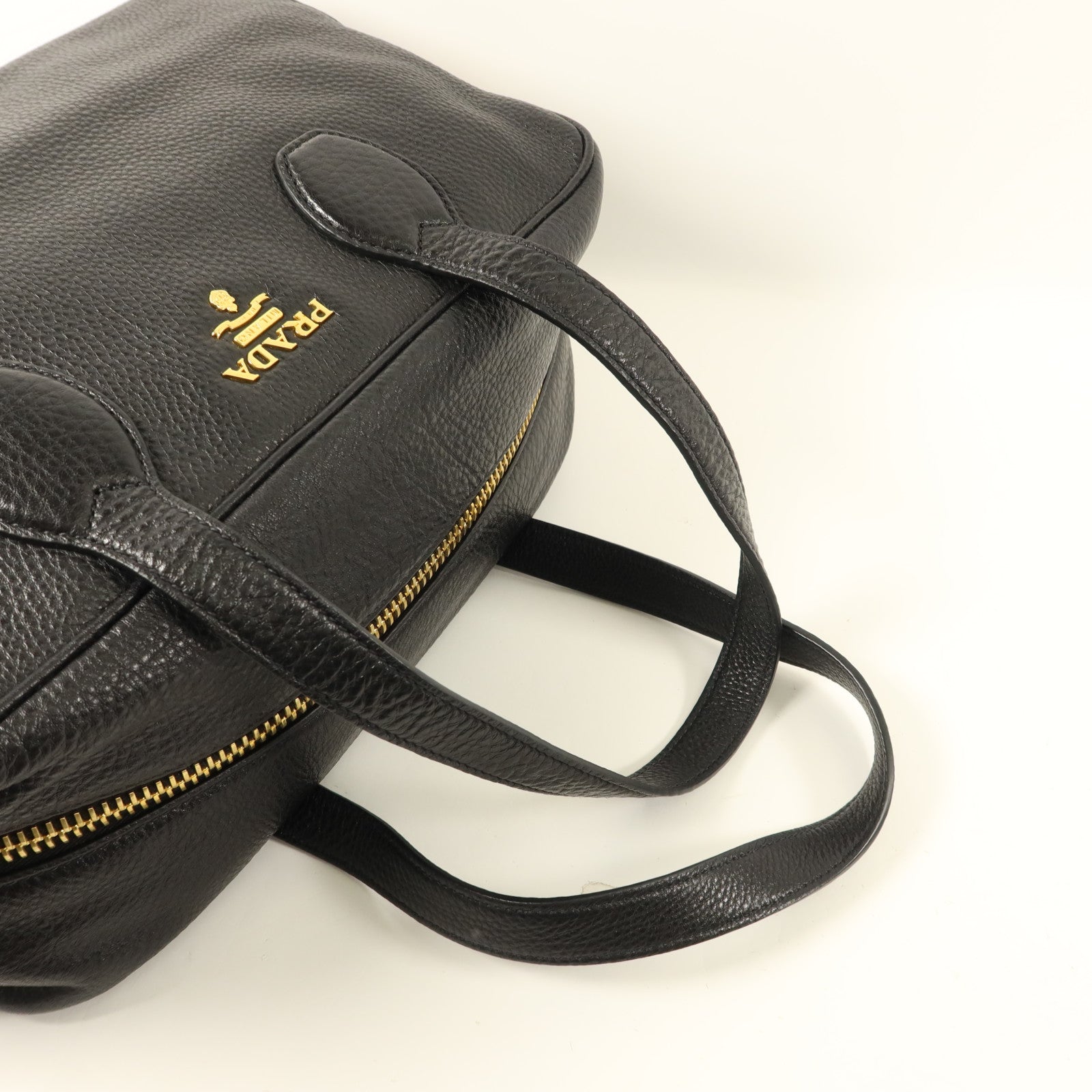 PRADA 牛皮皮革Shoulder Bag金扣肩背袋