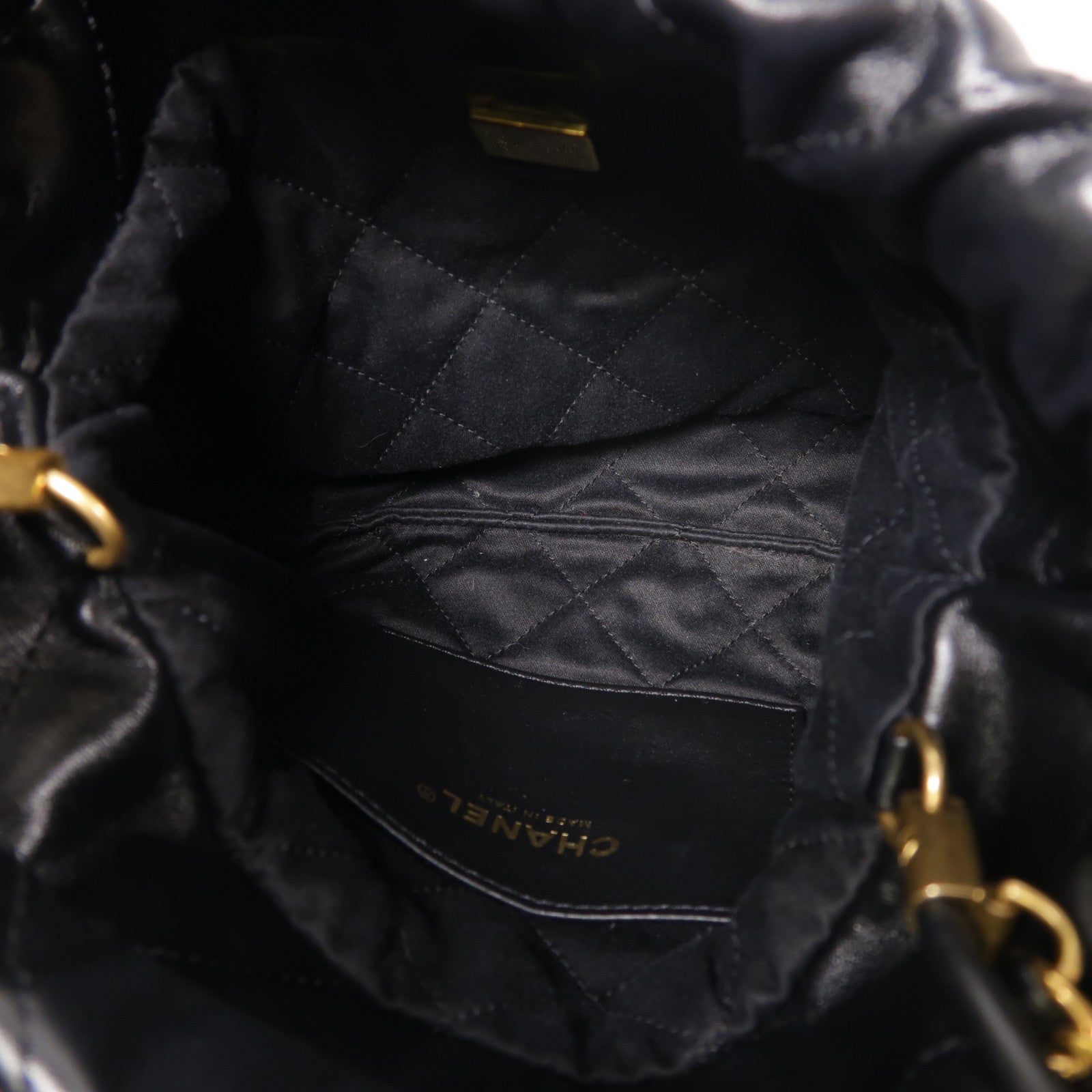 CHANEL 牛皮皮革22 Mini金扣鏈帶肩背袋