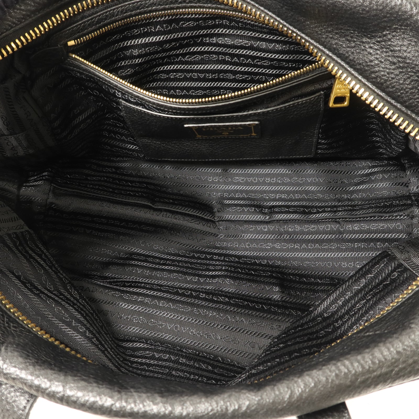 PRADA 牛皮皮革Shoulder Bag金扣肩背袋