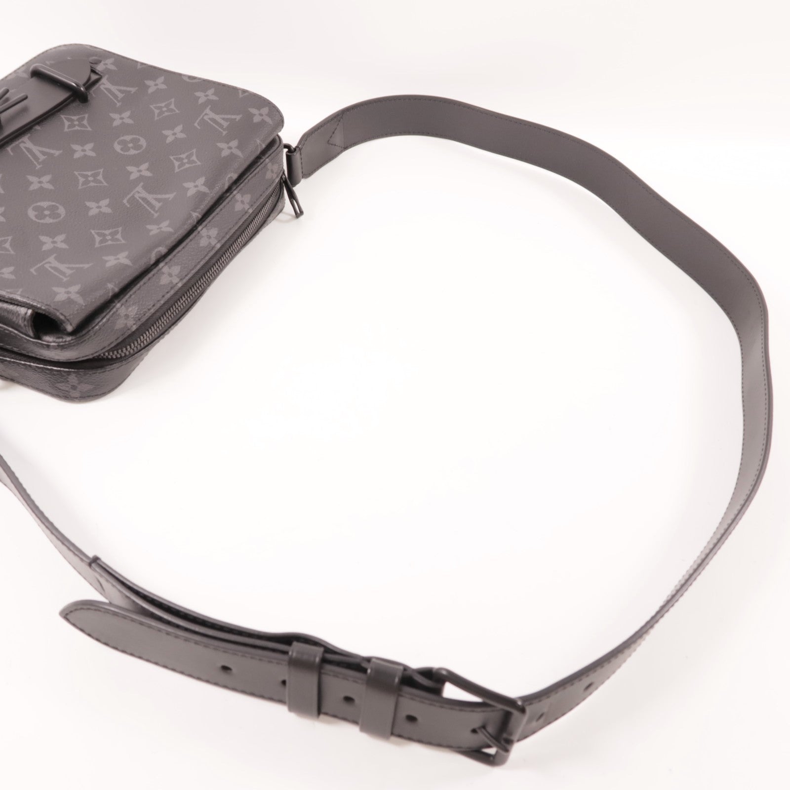 LOUIS VUITTON Monogram Eclipse Steamer肩背袋黑色