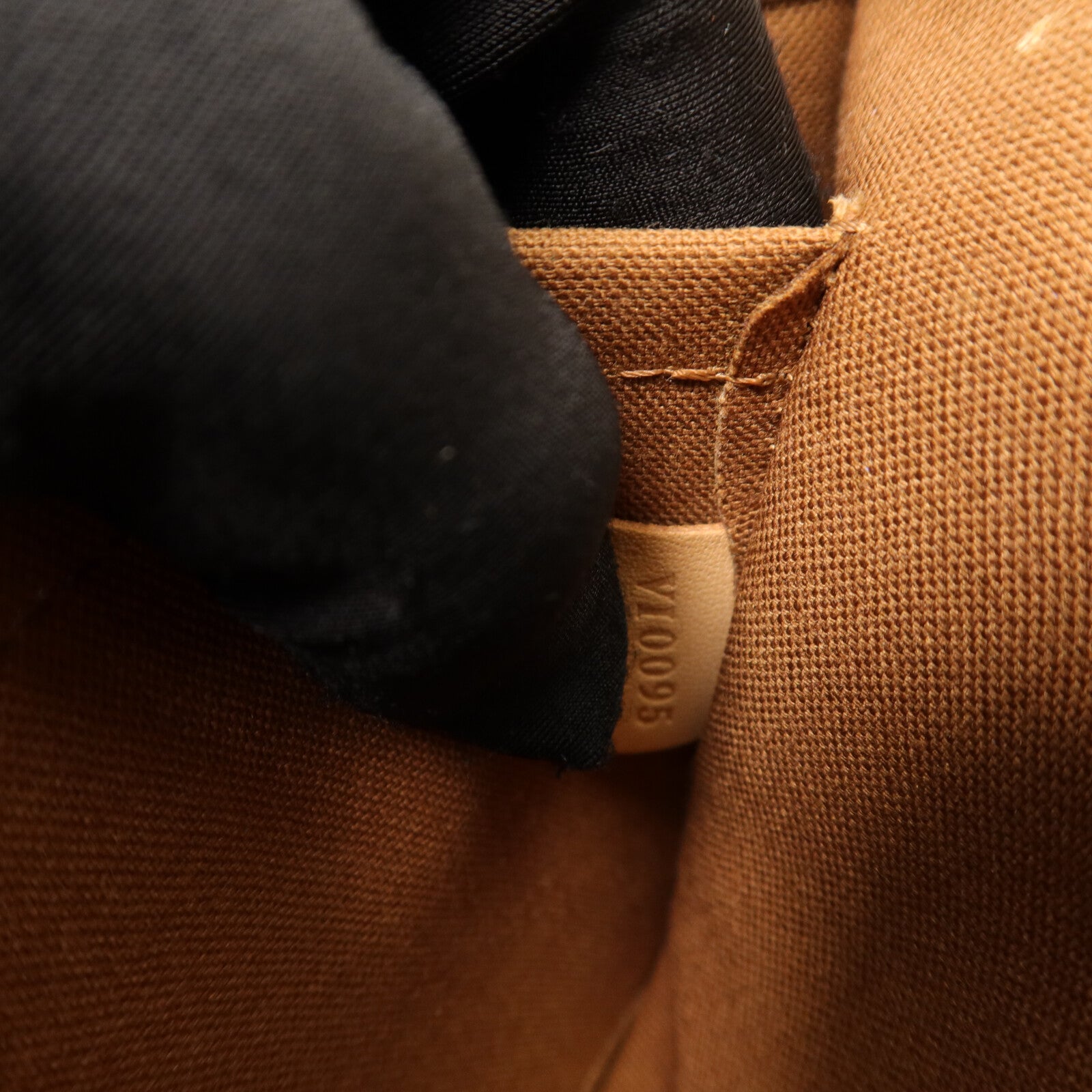 LOUIS VUITTON Monogram Popincourt手挽袋