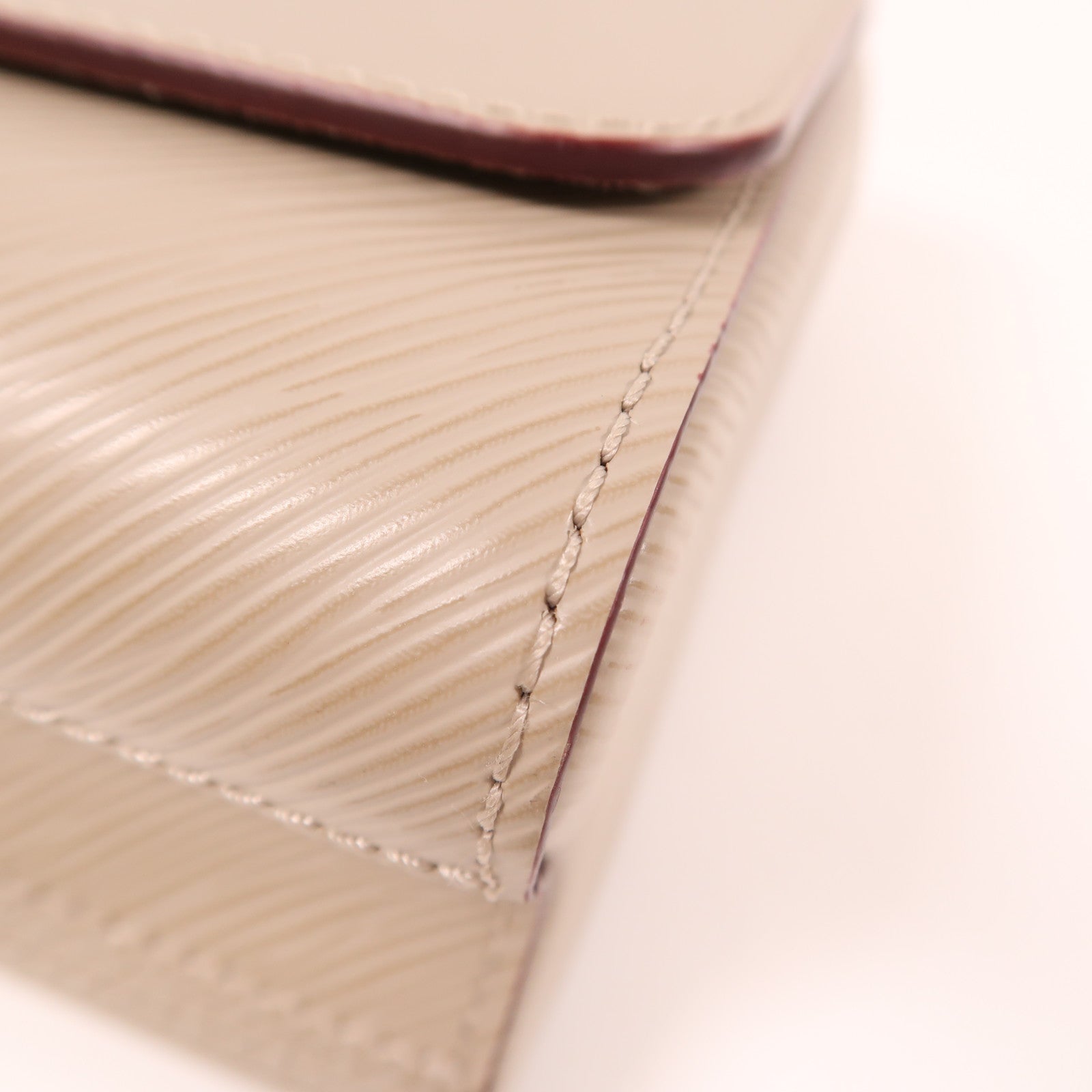 LOUIS VUITTON LV GHW Twist MM Chain Shoulder Bag M21112 Epi Beige