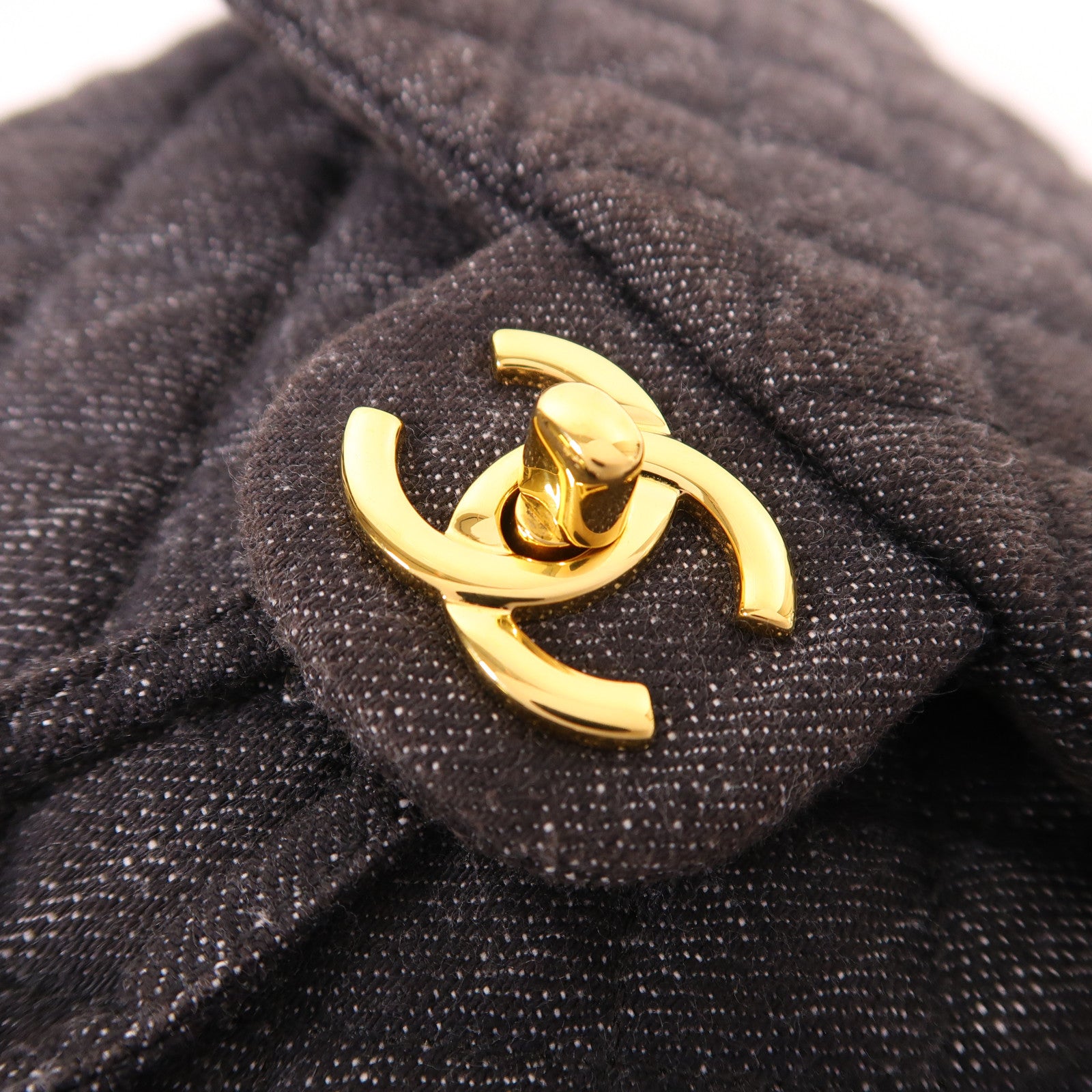 CHANEL 帆布Backpack金扣背包
