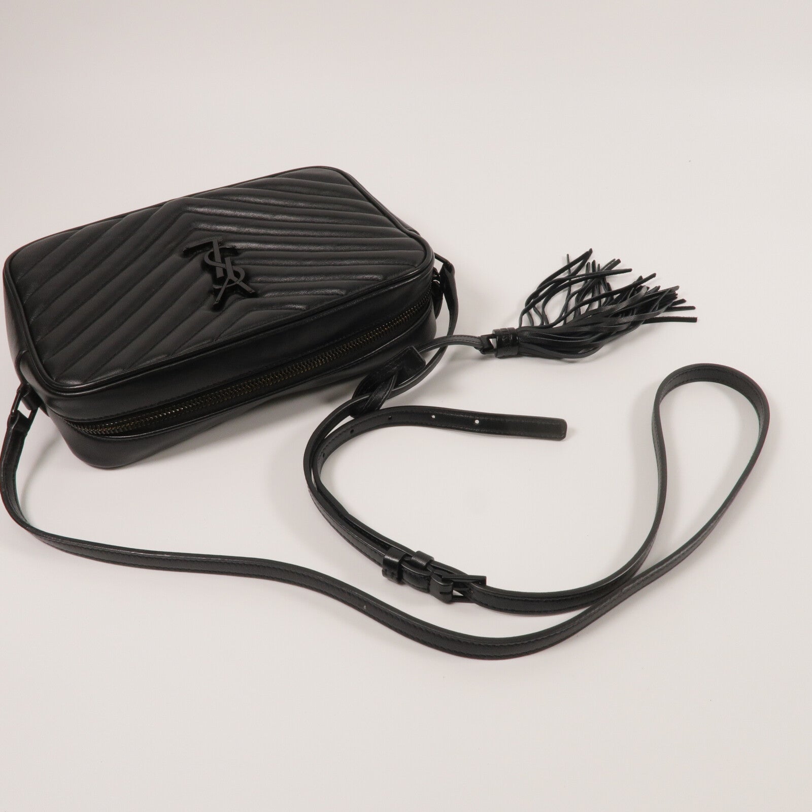 YVES SAINT LAURENT 牛皮皮革Lou Camera Bag肩背袋