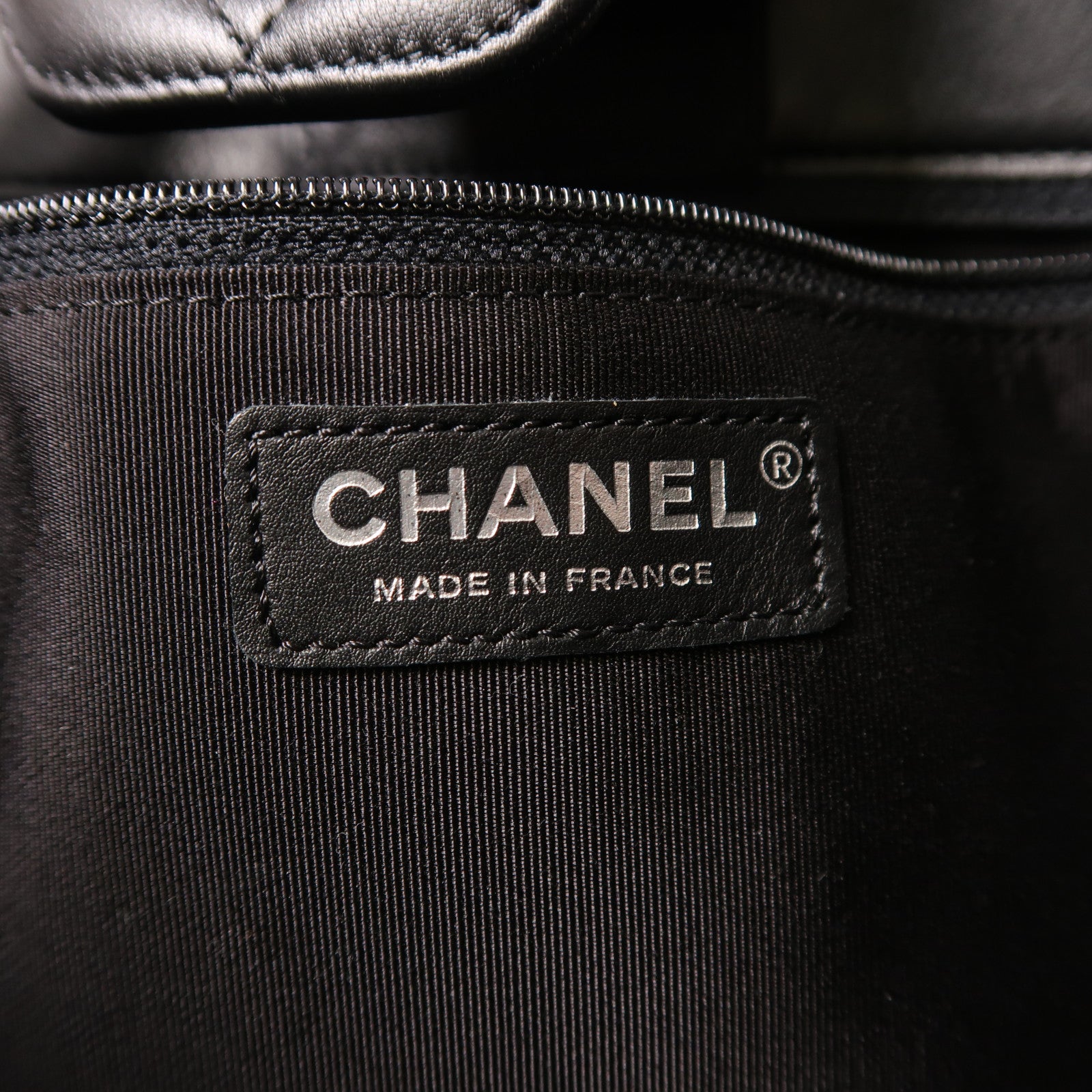 CHANEL 羊皮皮革Chain Shoulder銀扣鏈帶肩背袋