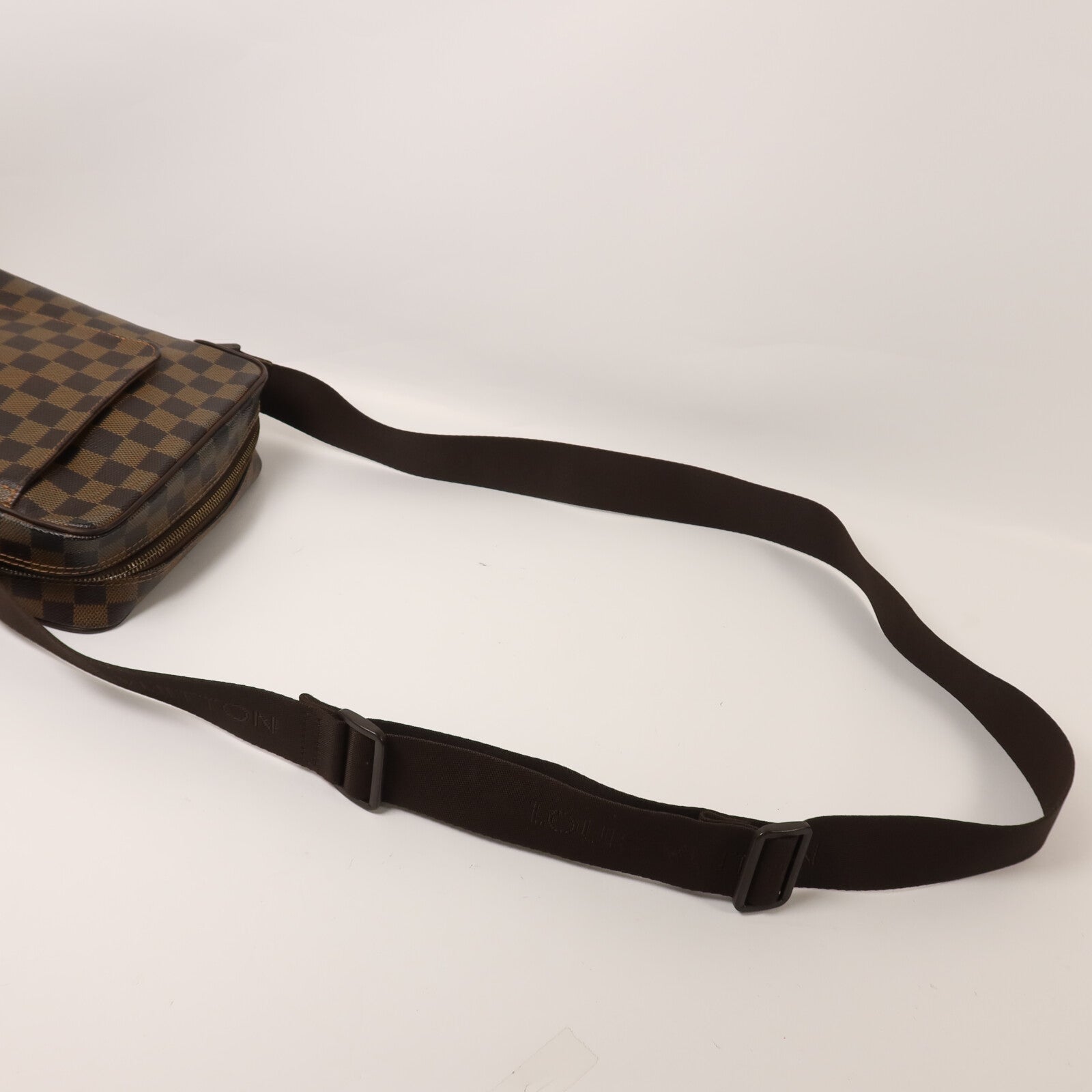 LOUIS VUITTON Damier Olav PM肩背袋