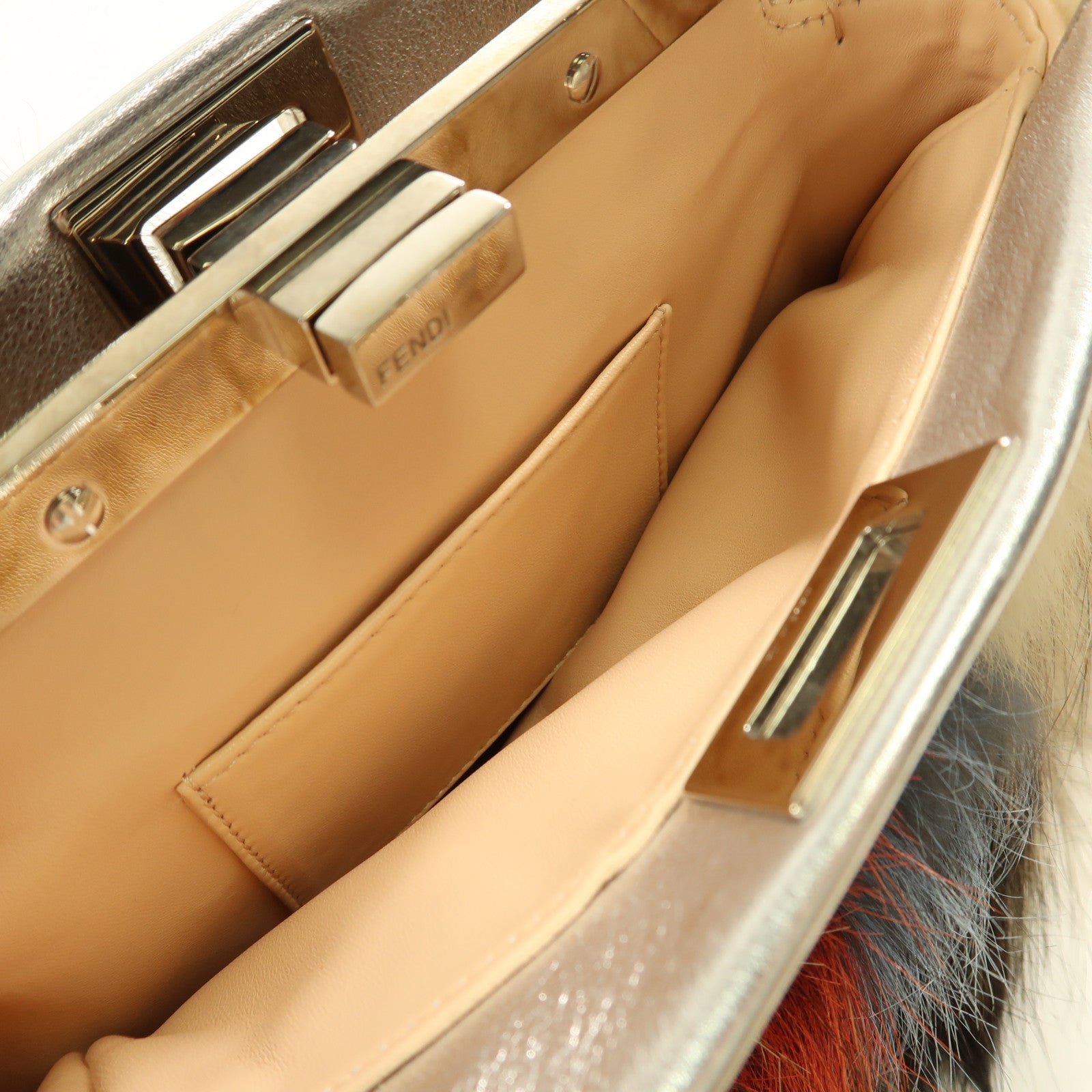 FENDI 狐狸毛Peekaboo S Size銀扣手挽肩背兩用袋