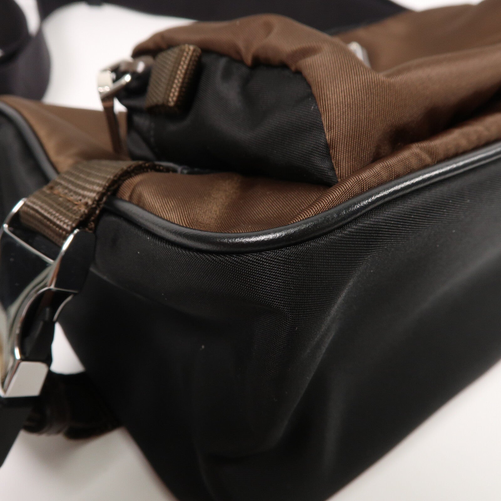 PRADA 尼龍Shoulder Bag(Re-Nylon)肩背袋