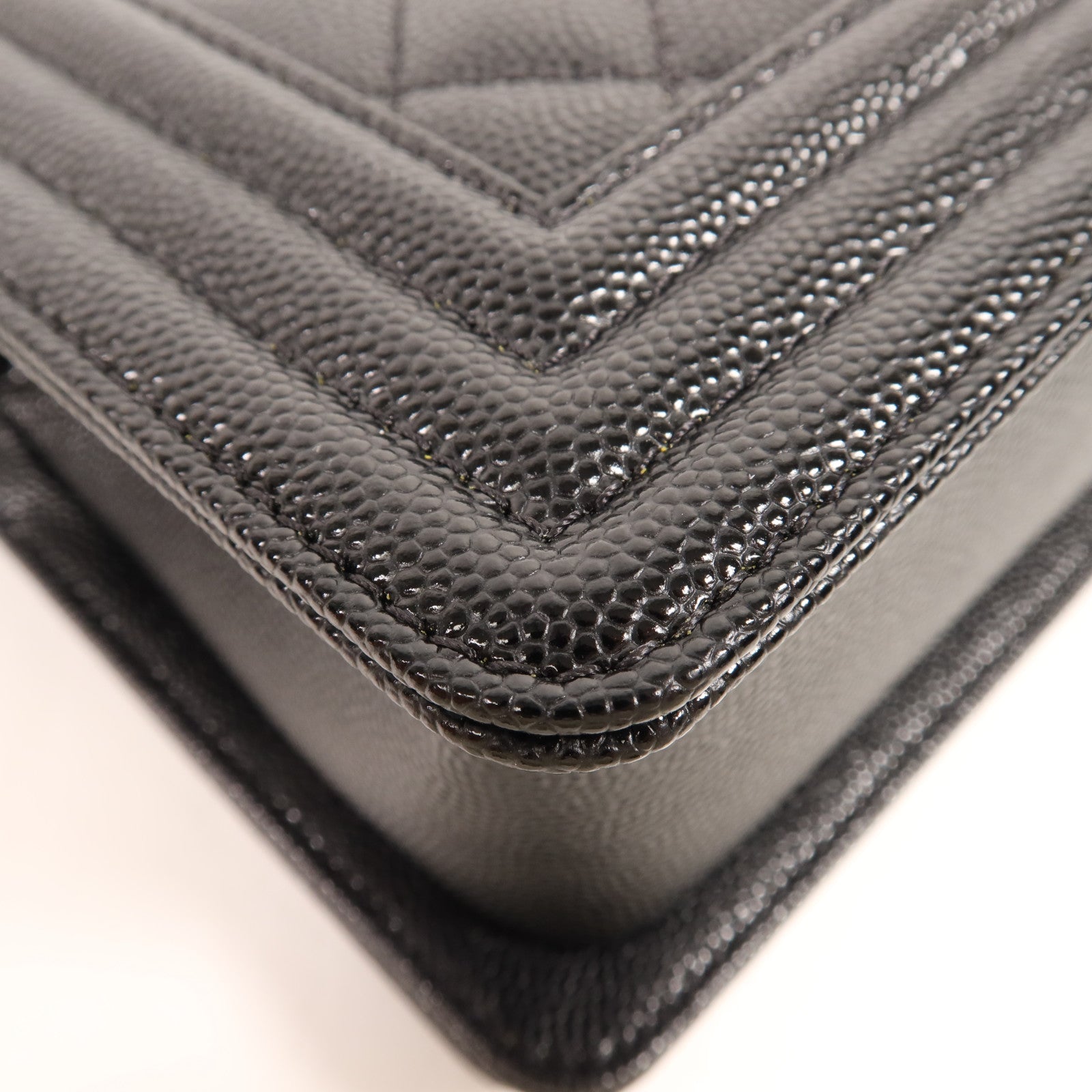 CHANEL 牛皮皮革Boy 20金扣鏈帶肩背袋