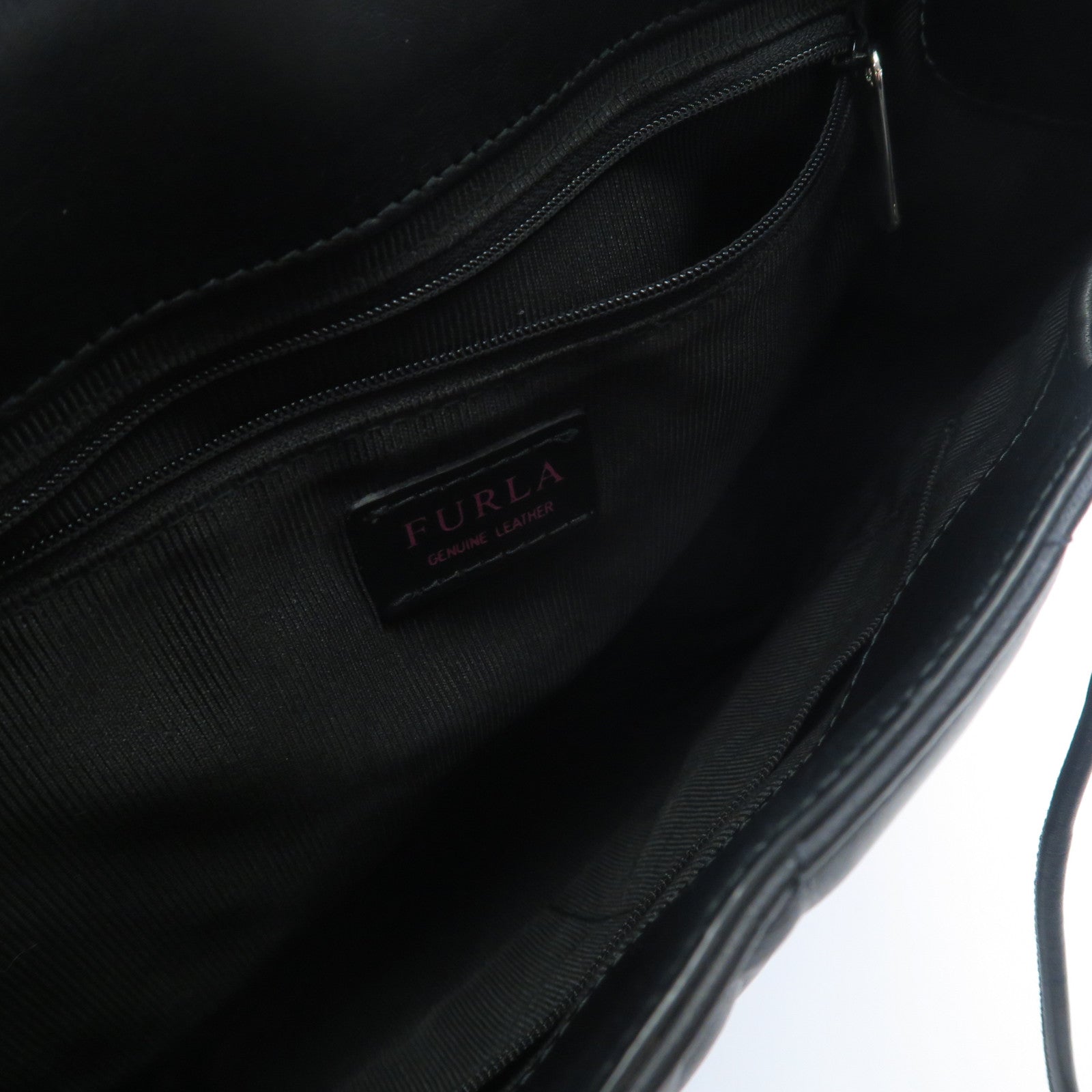 Furla 牛皮皮革Backpack銀扣鏈帶背包黑色