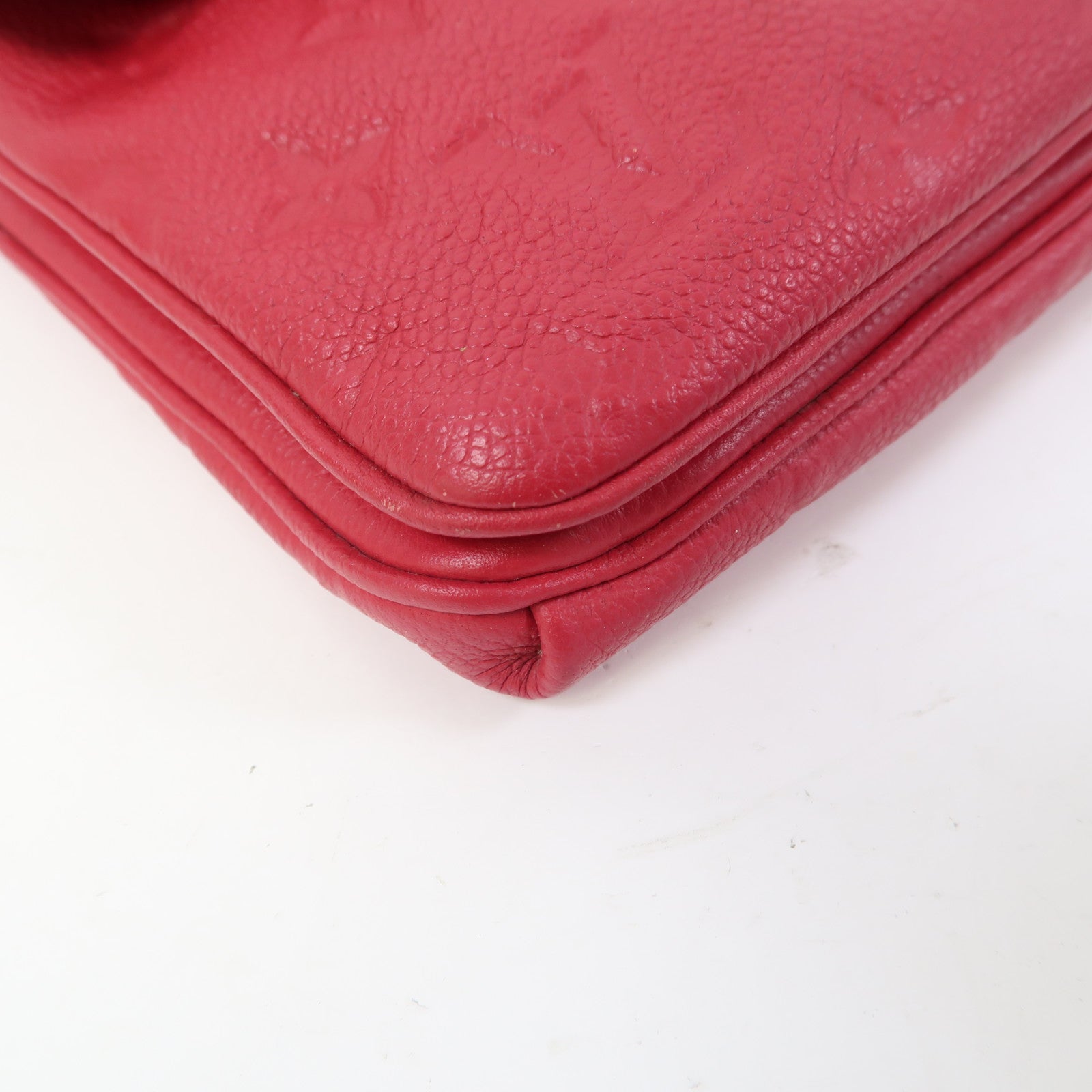 LOUIS VUITTON Monogram Empreinte Twice金扣肩背袋紅色